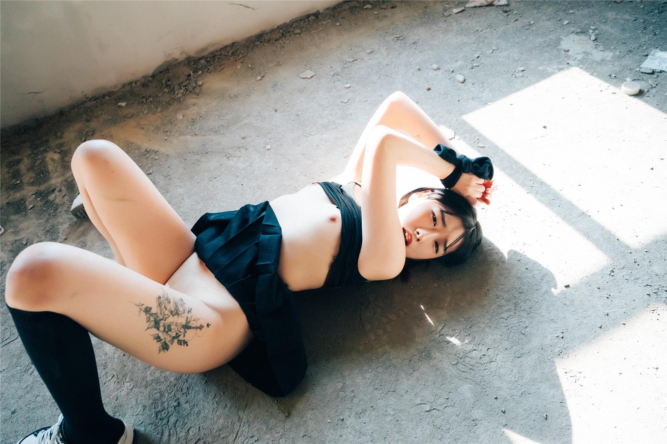 [Loozy] Sonson 손손 - Mechakucha 120P
