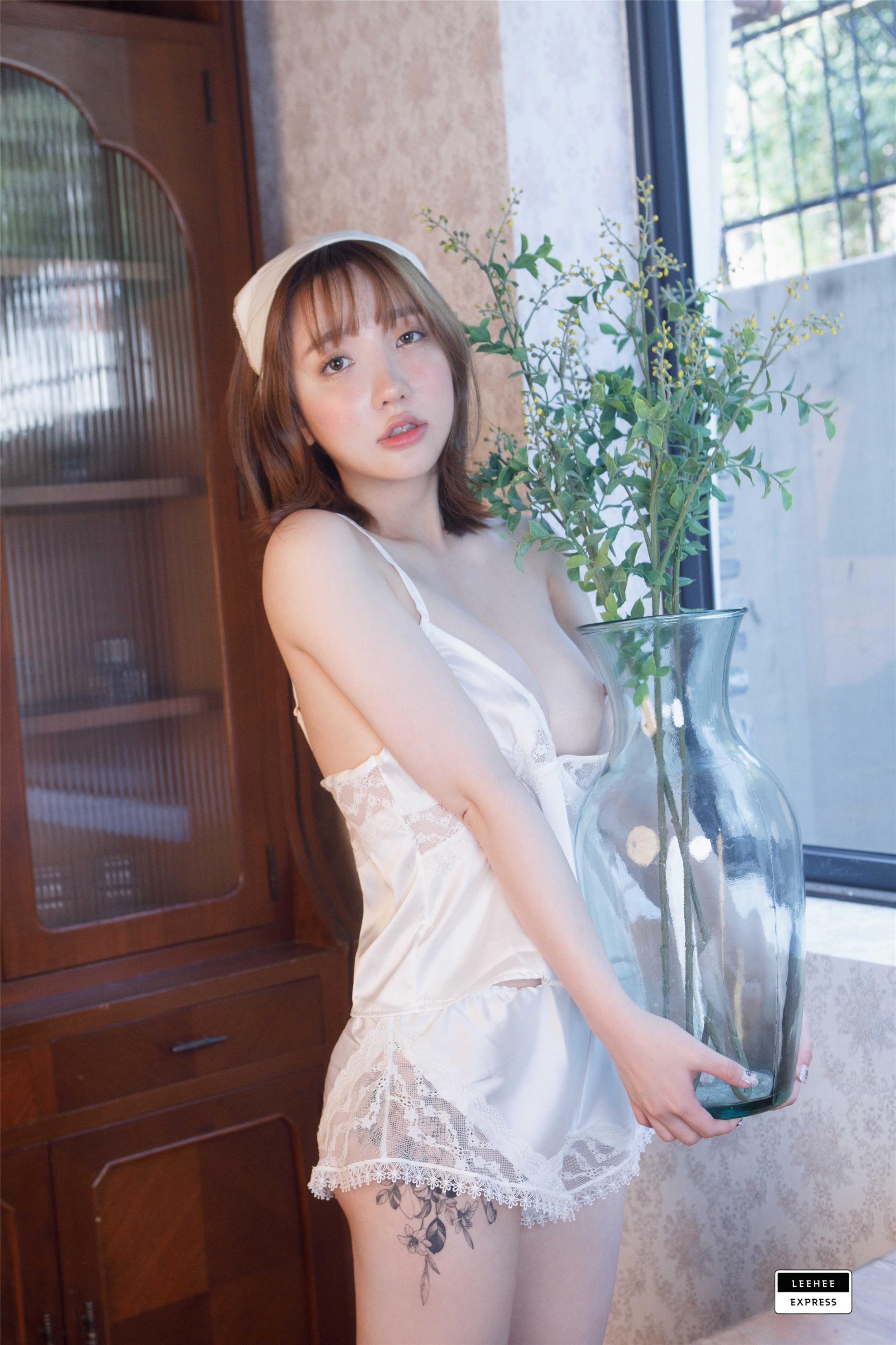 リーヒー エクスプレス] LEDB-043A イェウン 50P