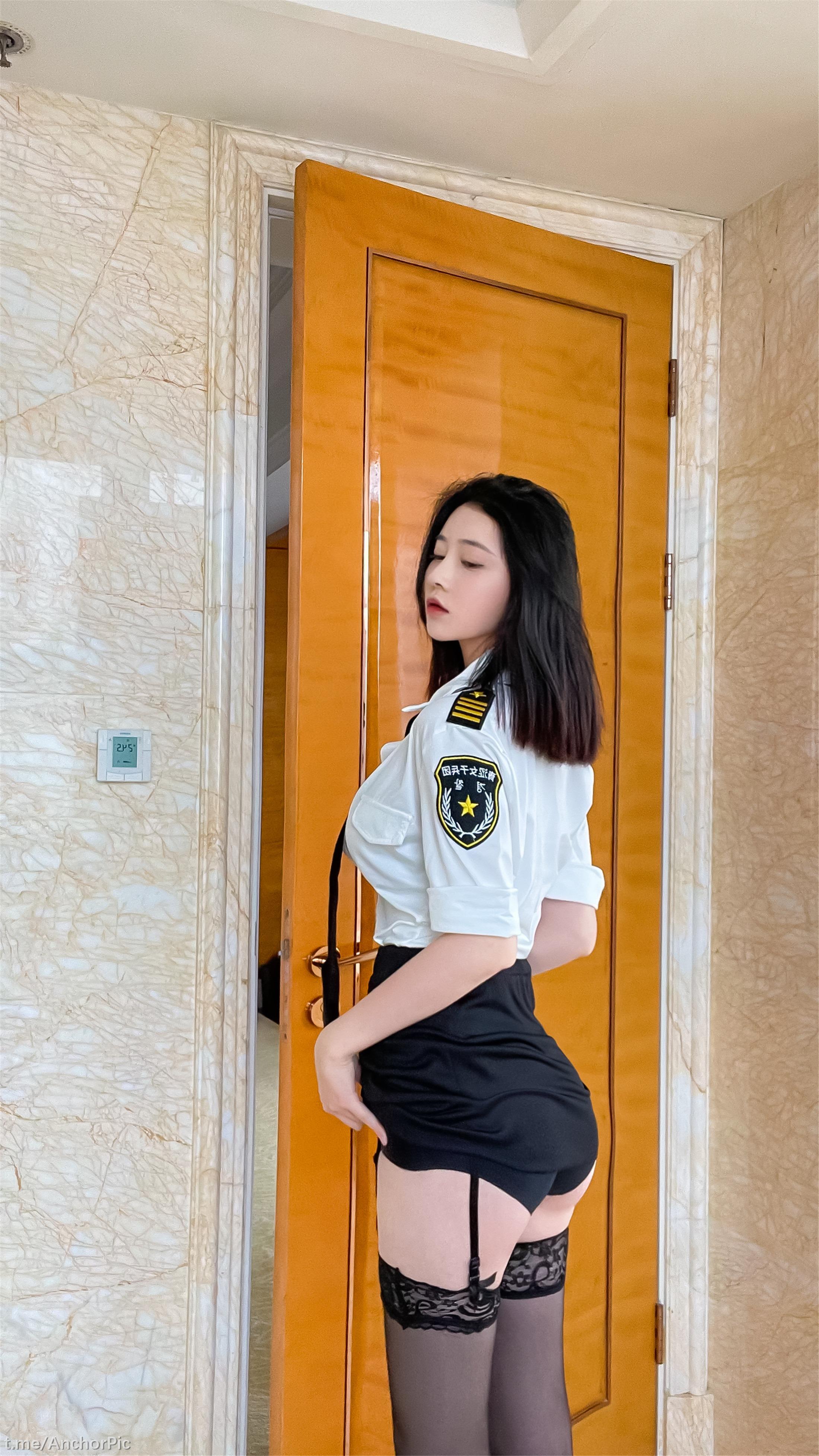 年年 - 澁女警 82P