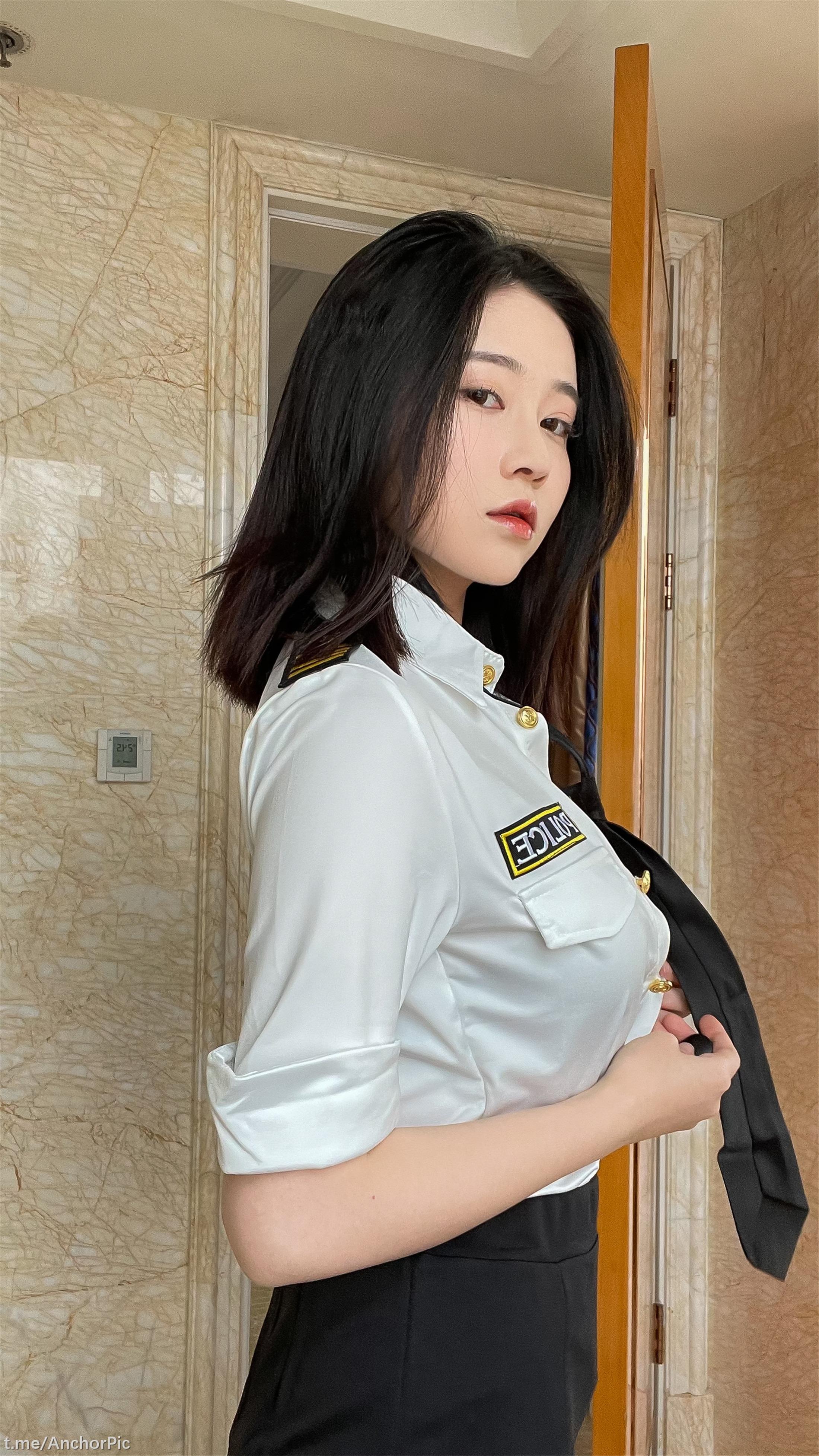 年年 - 澁女警 82P