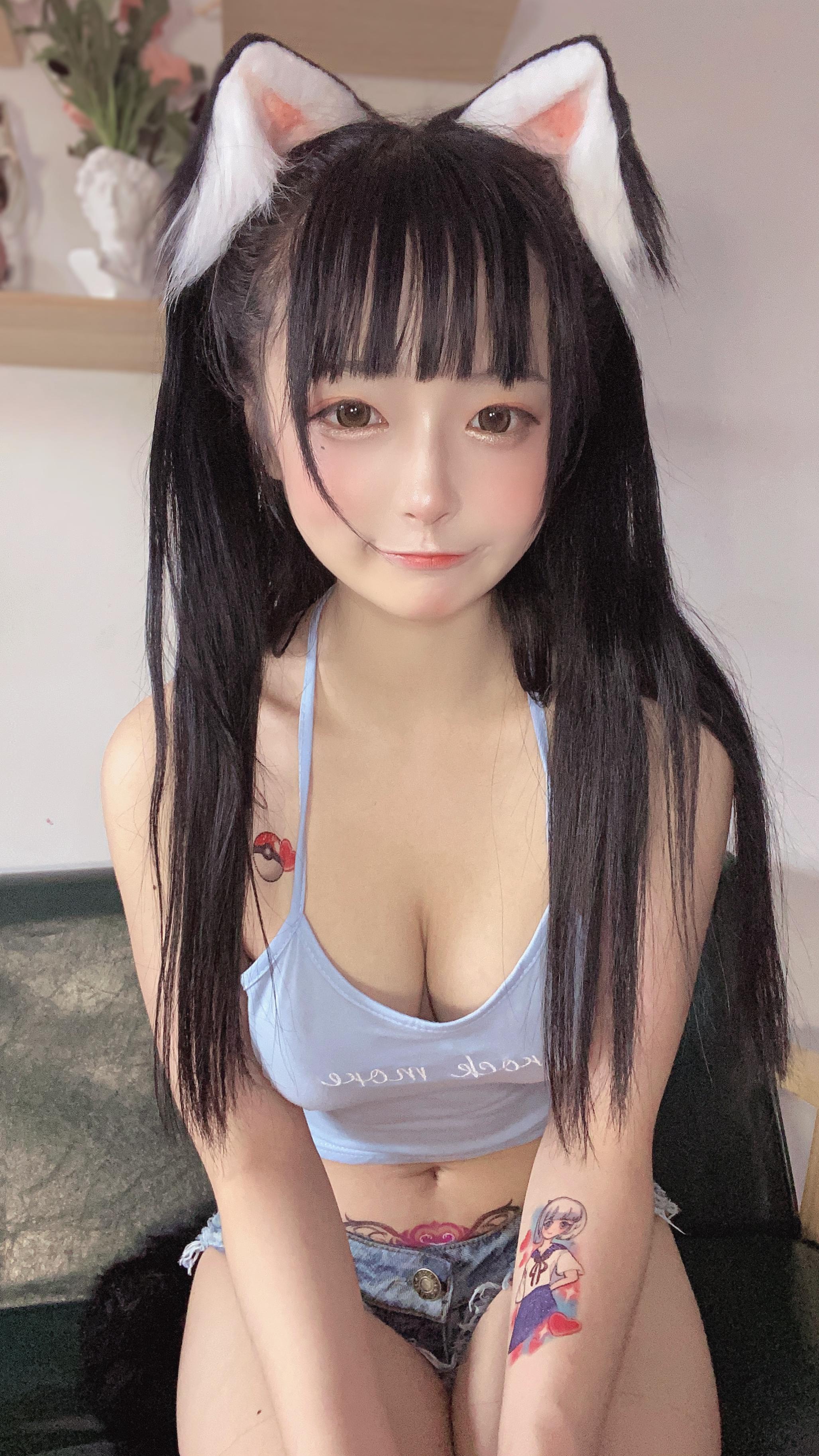 佳佳好難啊-吊帶體操服