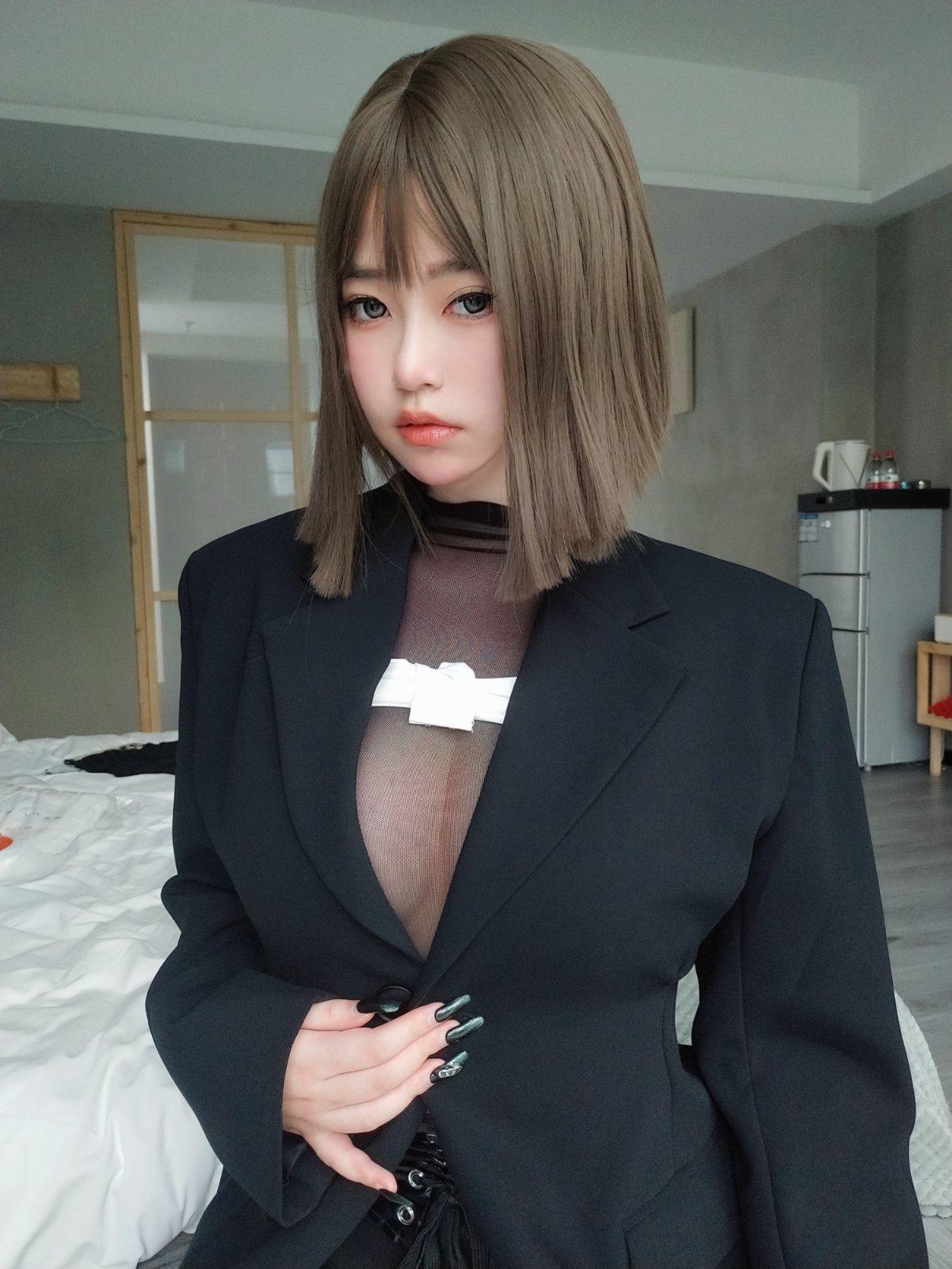 Female Lead K NO.006: The Bold Secretary