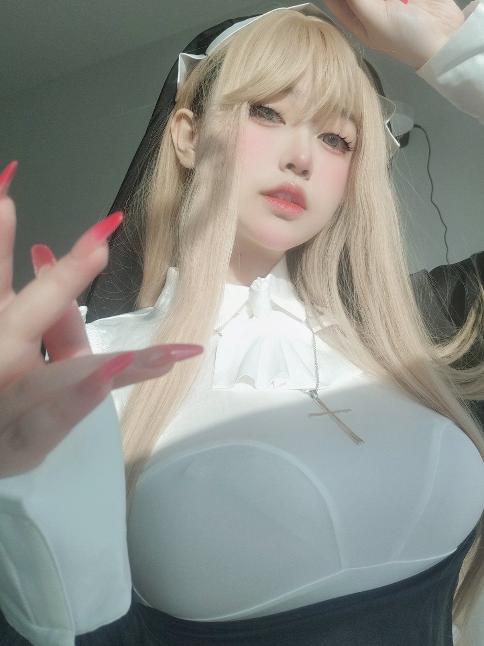 女主K NO.018 修女