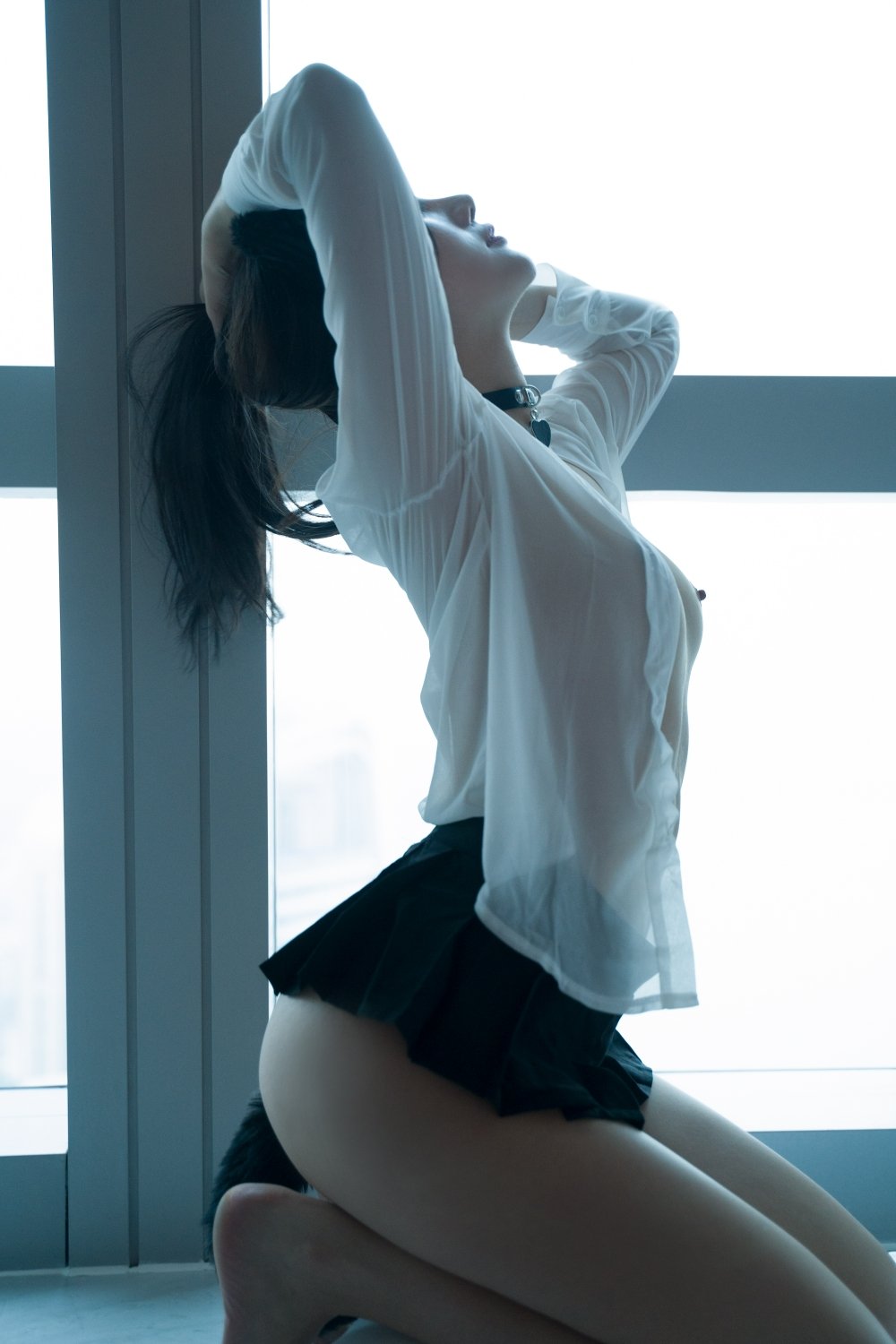 A Zhu『アナルプラグ猫ガール』コスプレ写真