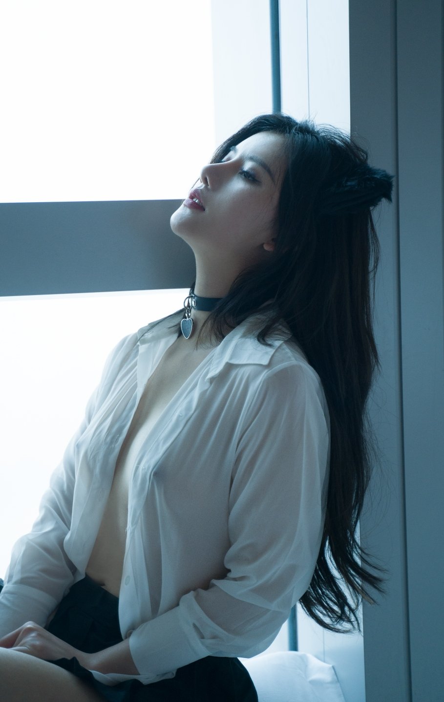 A Zhu『アナルプラグ猫ガール』コスプレ写真