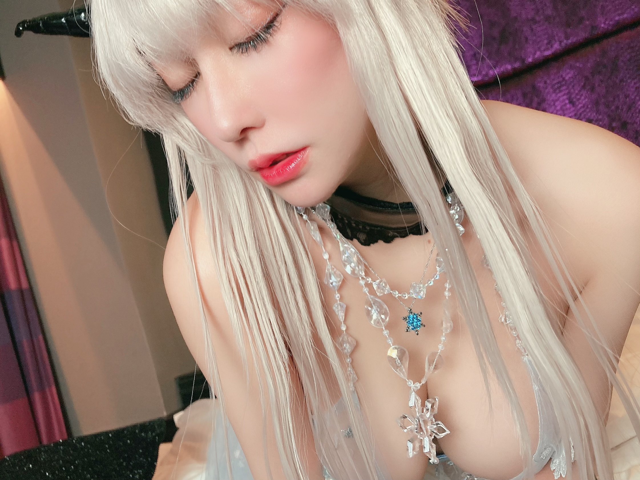 Ringo Mitsuki] February updates are on even days every month. First for February... And the 4th anniversary of Fantia Skebe no Izumi! Naughty royal icing ♥
