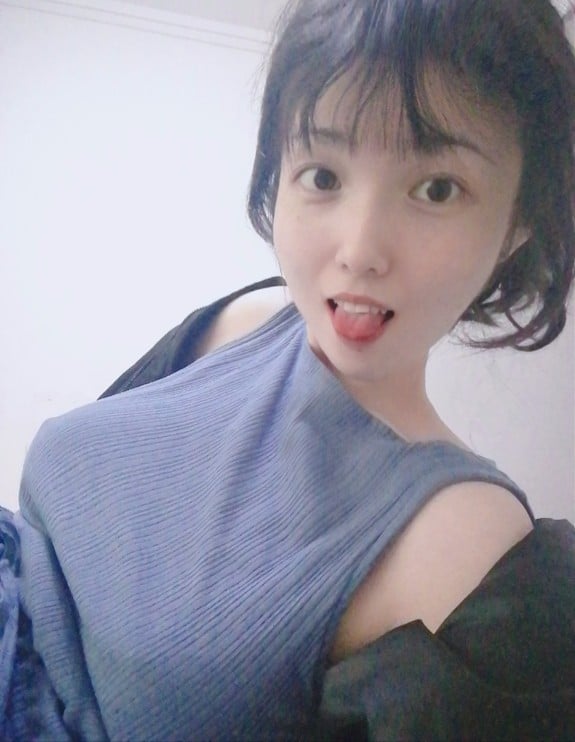 ThZu.Cc]LOLเมย์จือERICAHANDรูปภาพ