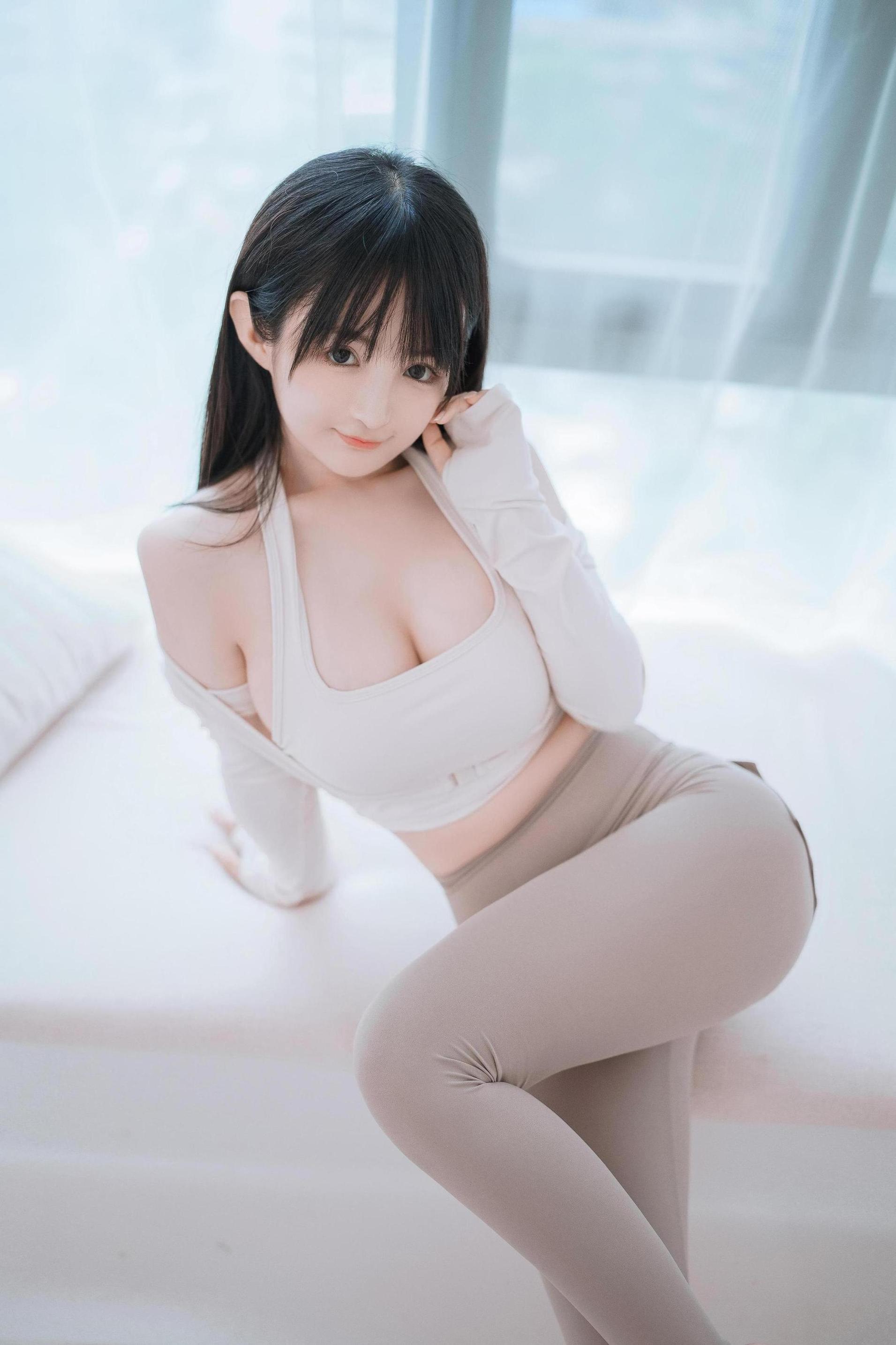 Sakurai Ning Ning - Cô gái Yoga