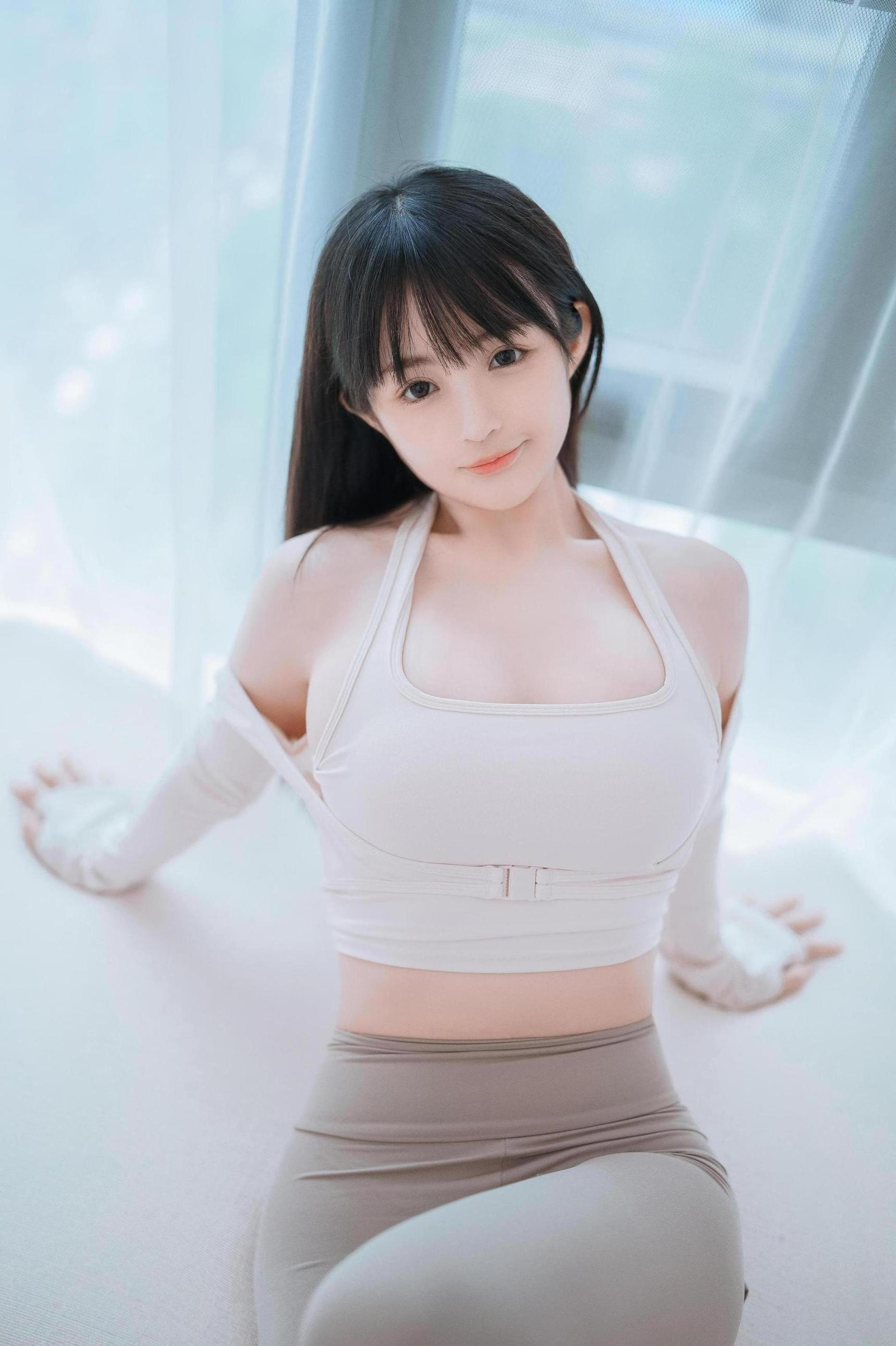 Sakurai Ning Ning - Cô gái Yoga
