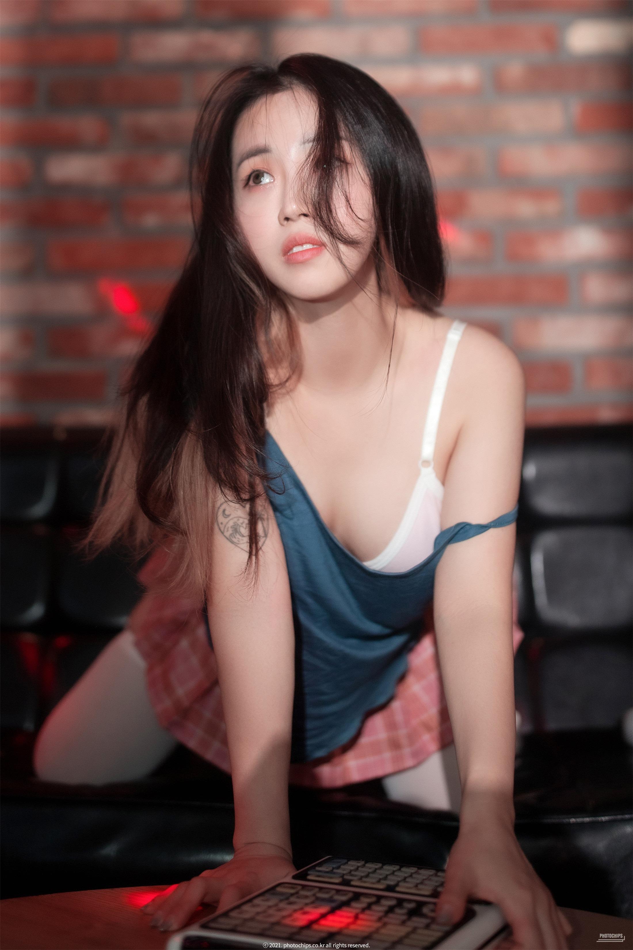 [PhotoChips] Vol.114-No.14 Dami benchmark 152p