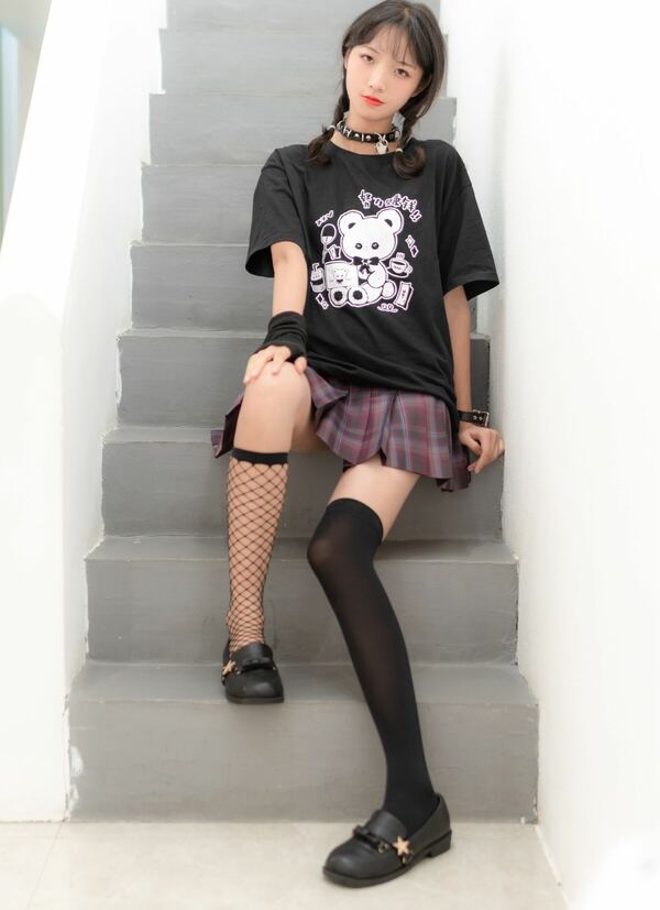หวังฮงลอลี่-ซี瓜สาว-01