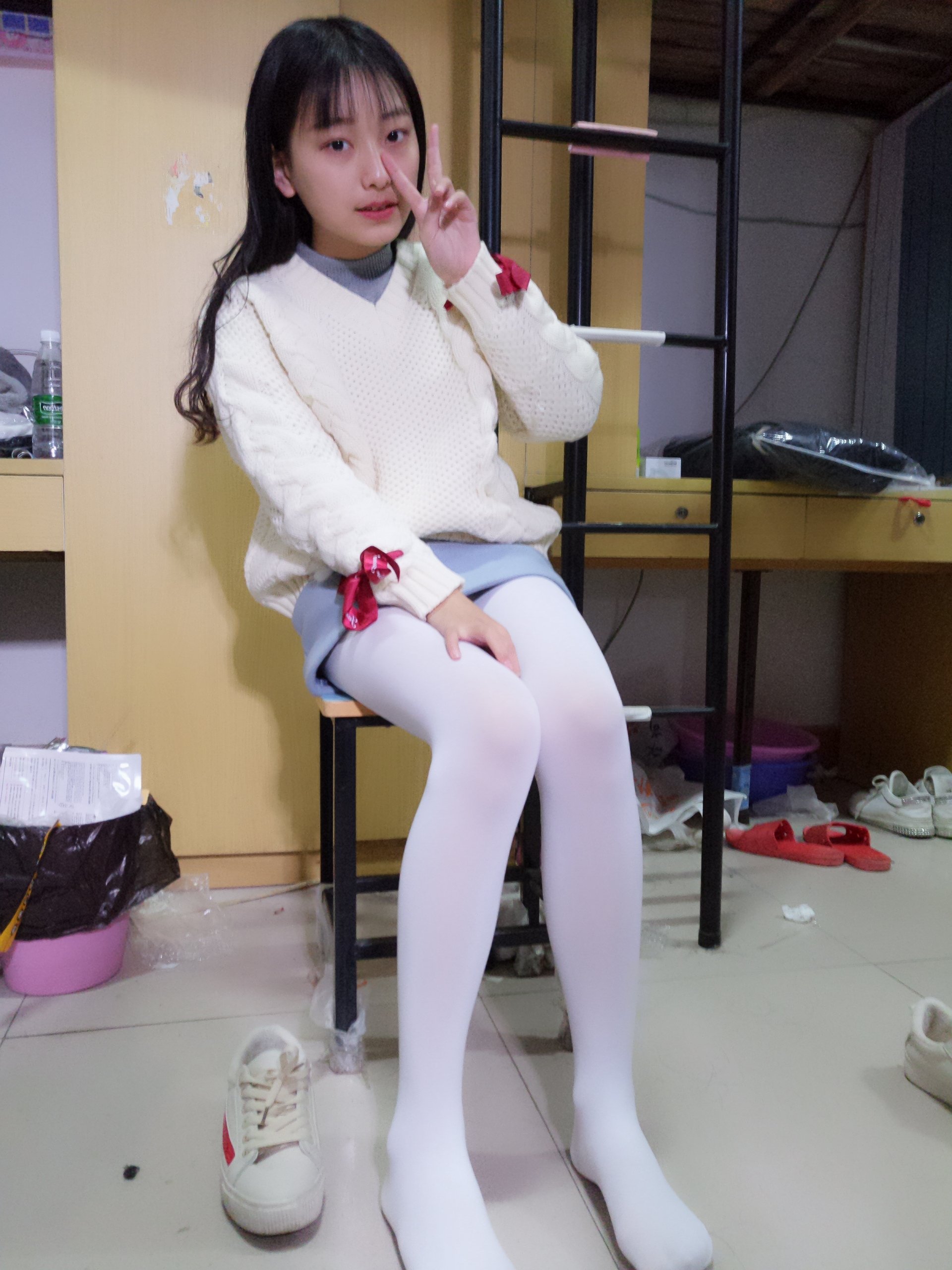 Bei Bei - Red and White Stockings