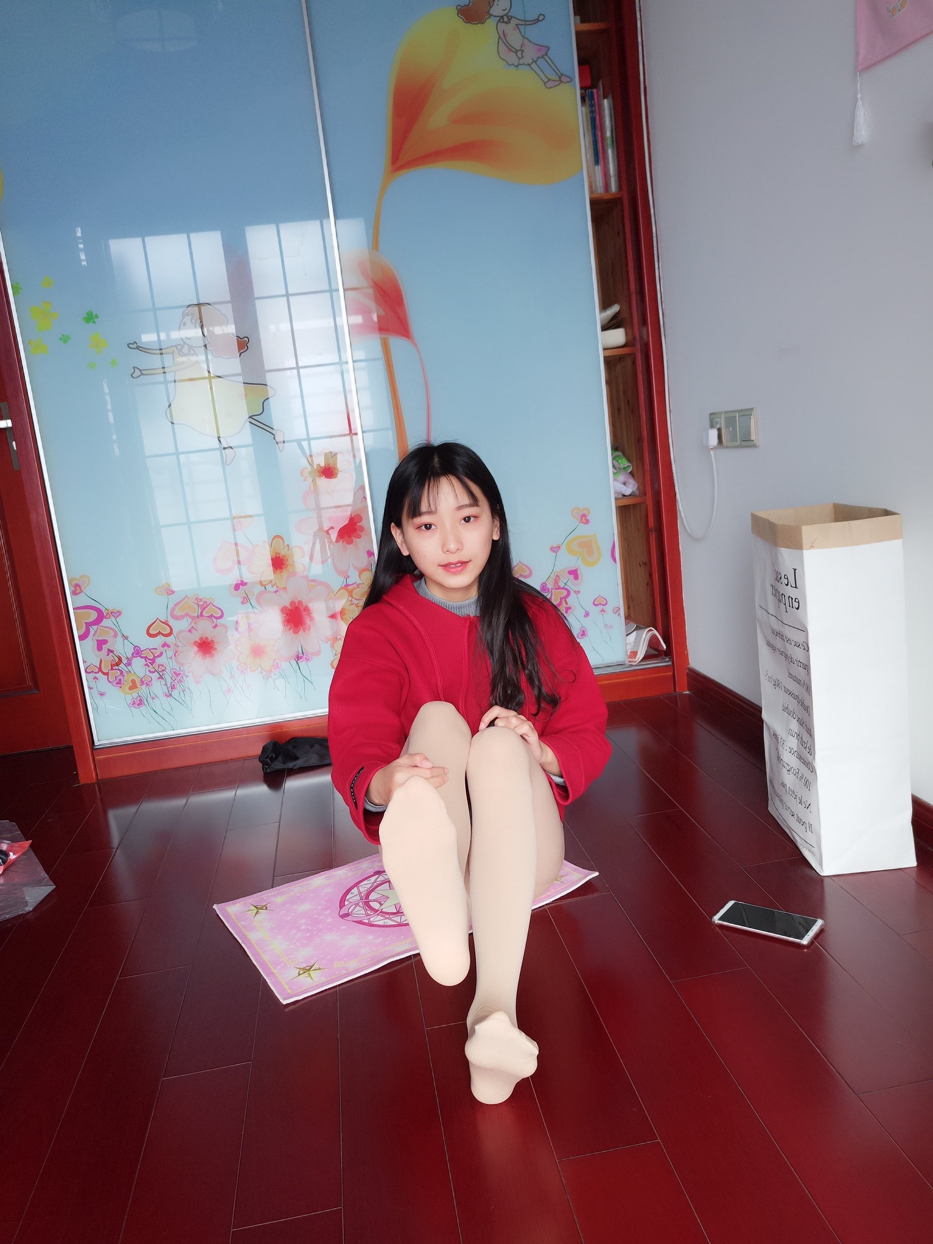 Bei Bei - Red and White Stockings
