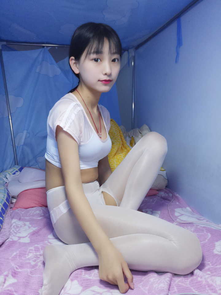 เบบเบ - ถุงน่องบางสีดำและขาว