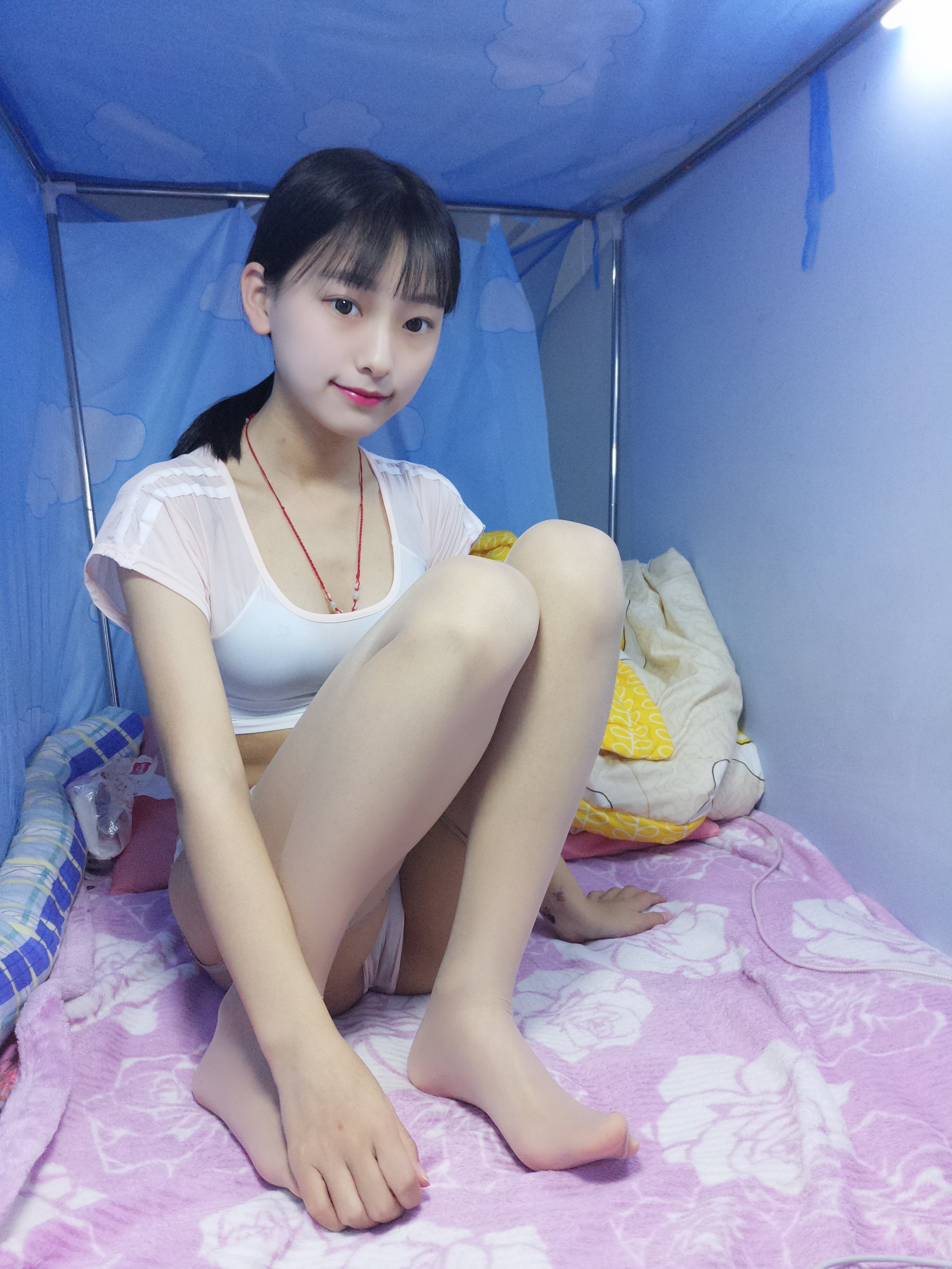 Bối Bối - Tất lụa mỏng đen trắng