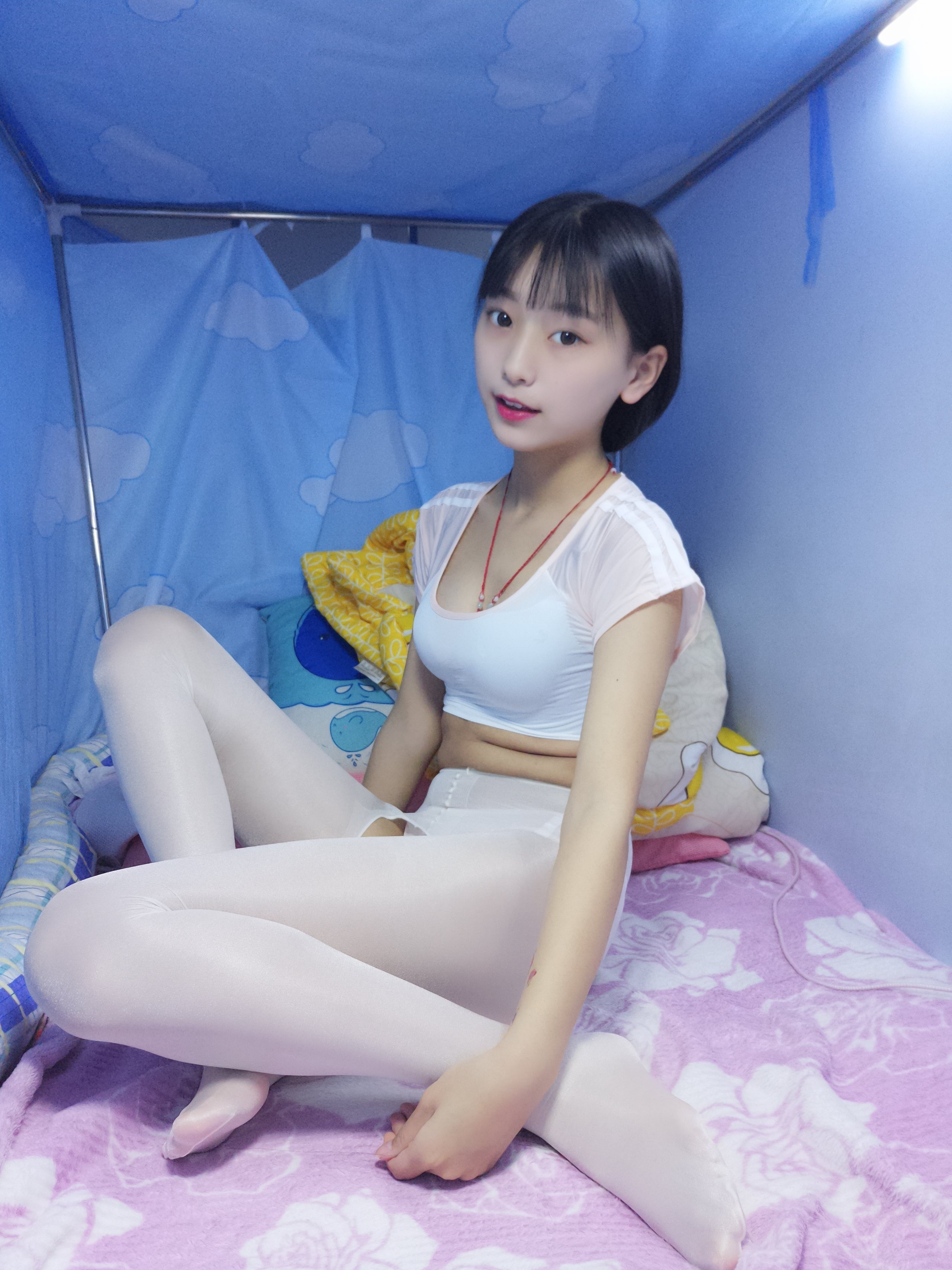 Bối Bối - Tất lụa mỏng đen trắng