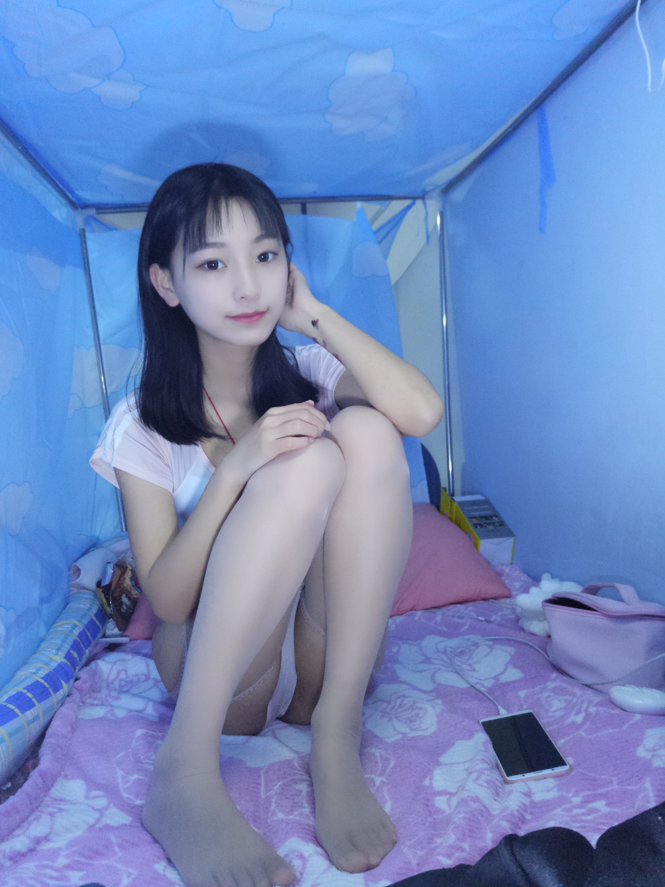 Bối Bối - Tất lụa mỏng đen trắng