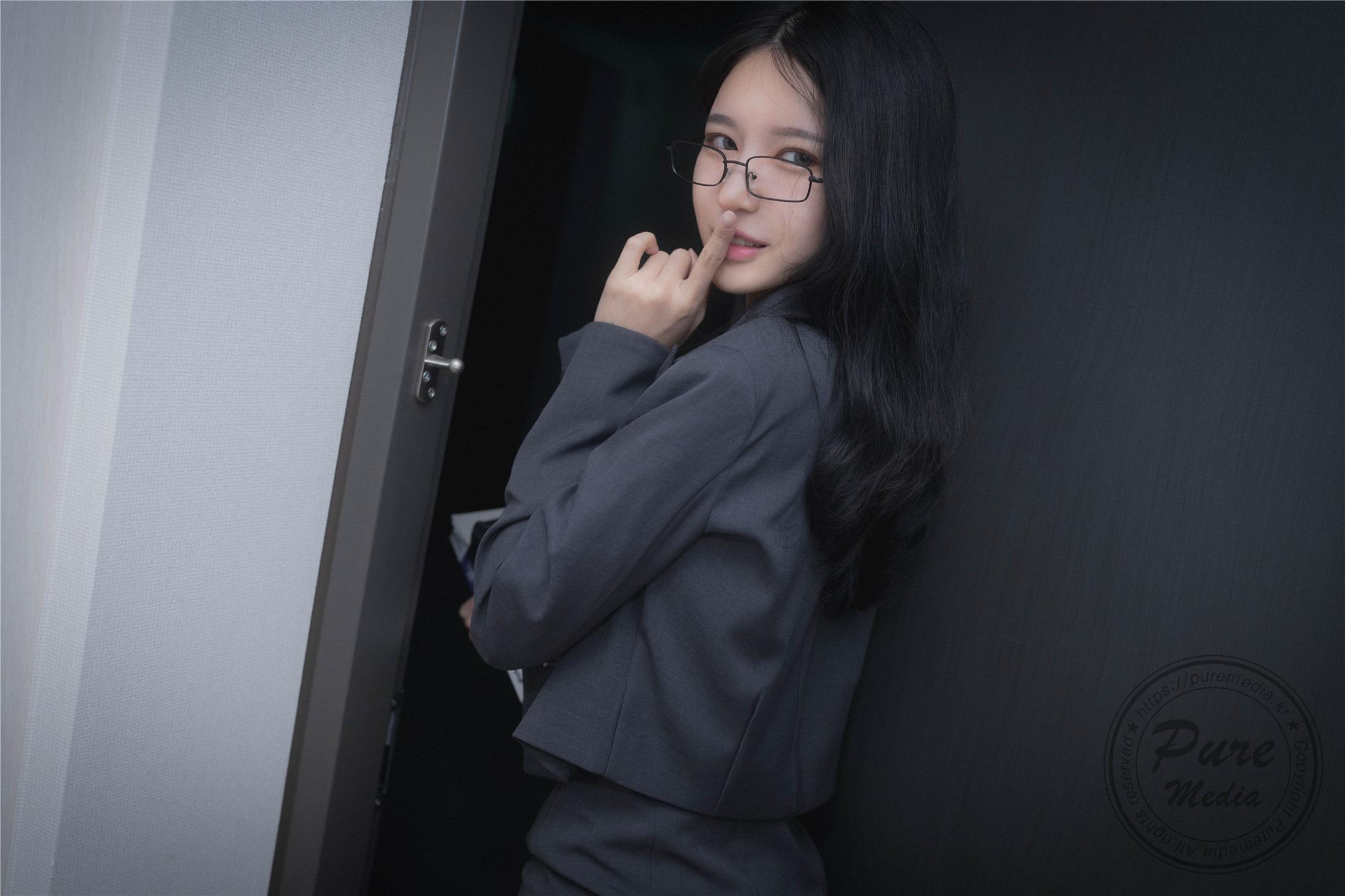 Pure Media Vol.224 Yeha Secret Class 89P