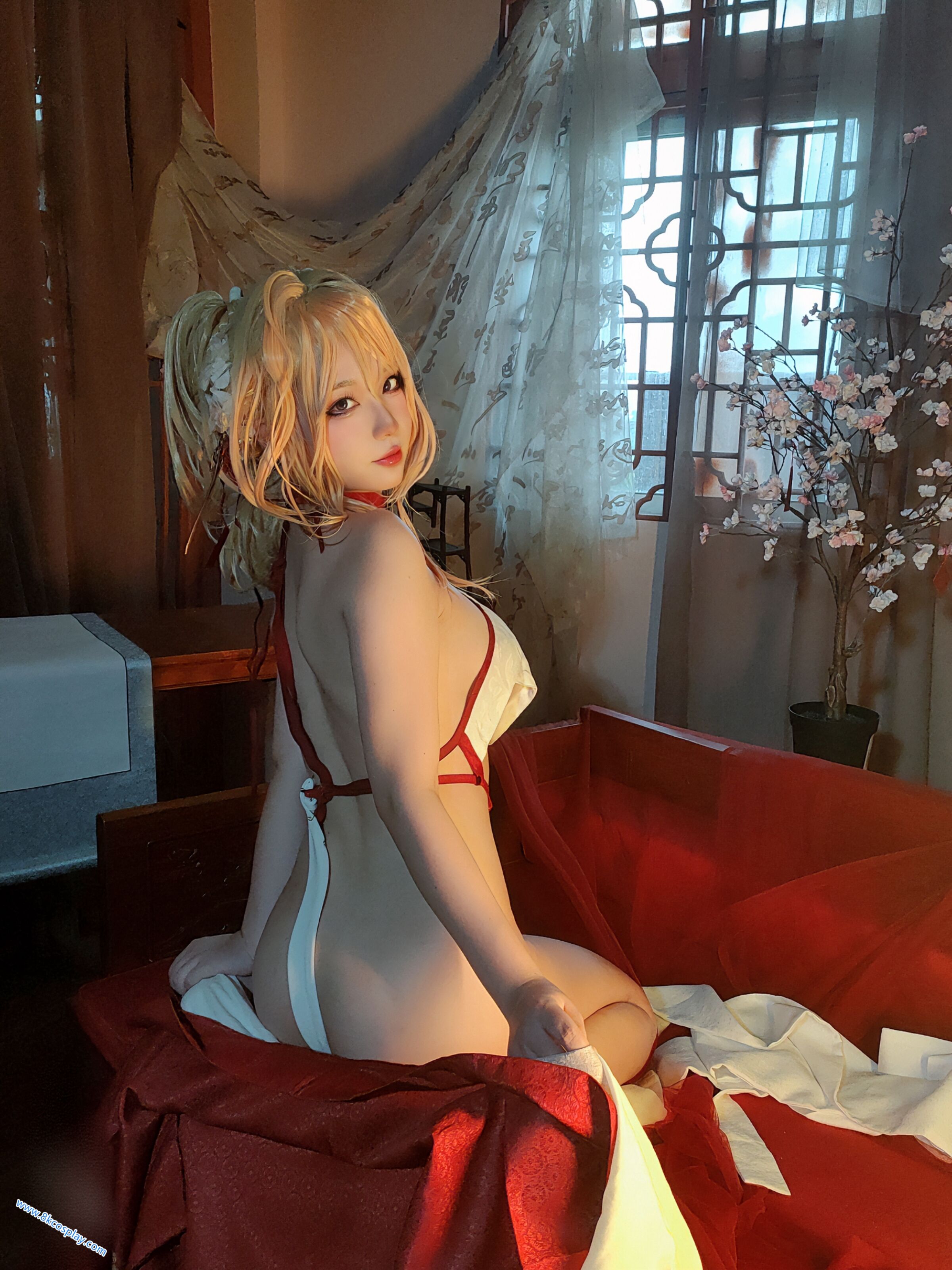 Qi Qi Na Na Zi] Azur Lane Glorious New Year (Main Video + Selfie)
