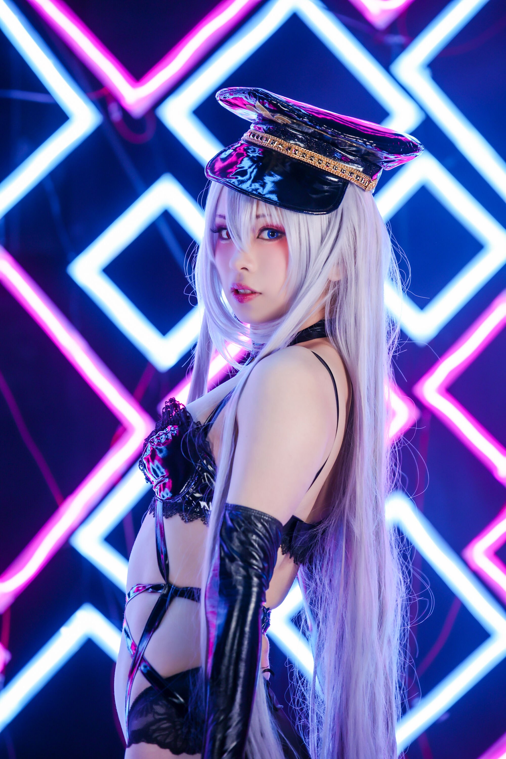 Arisa Chan - 黑半邊蓮
