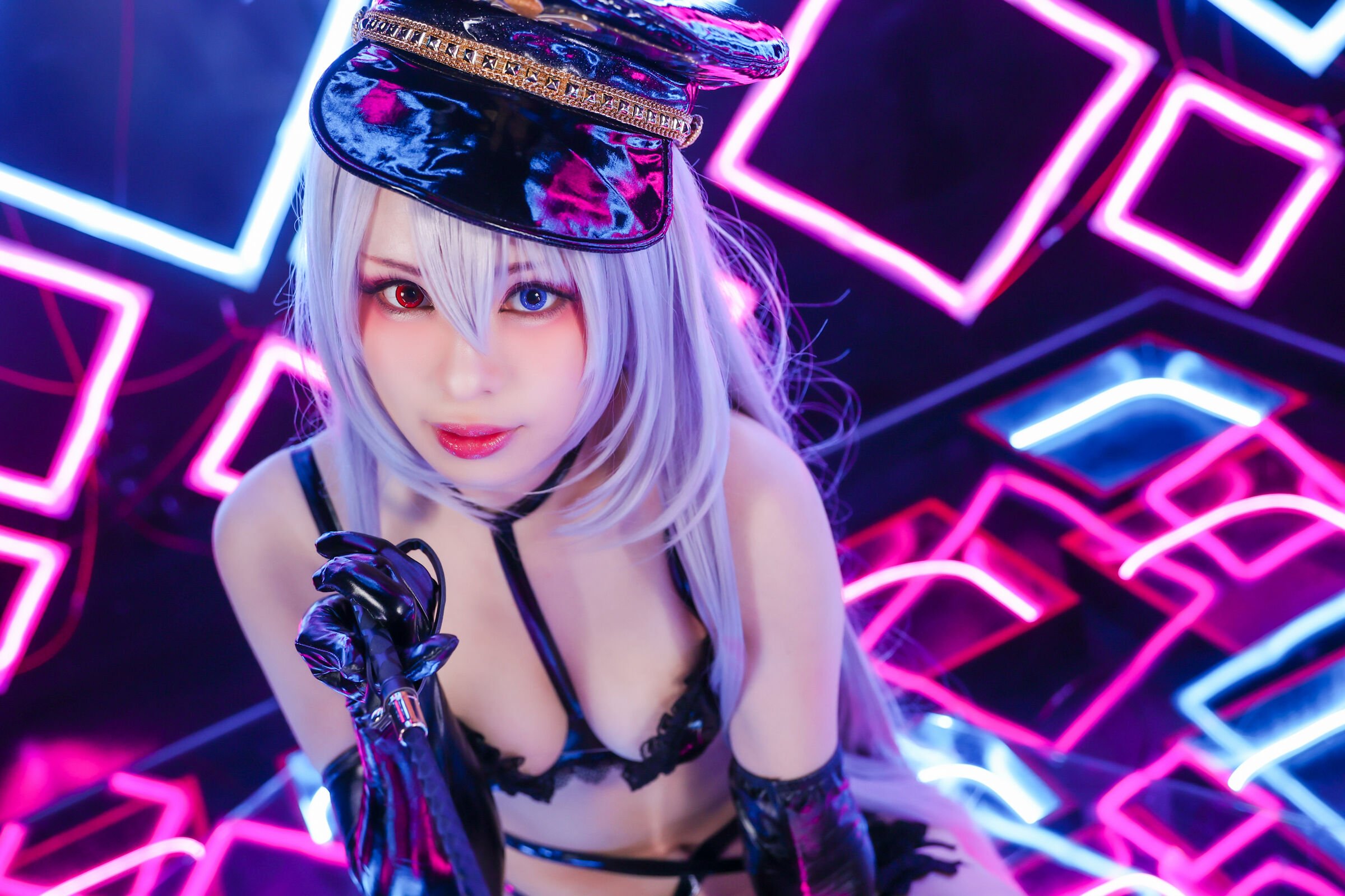 Arisa Chan - 黑半邊蓮