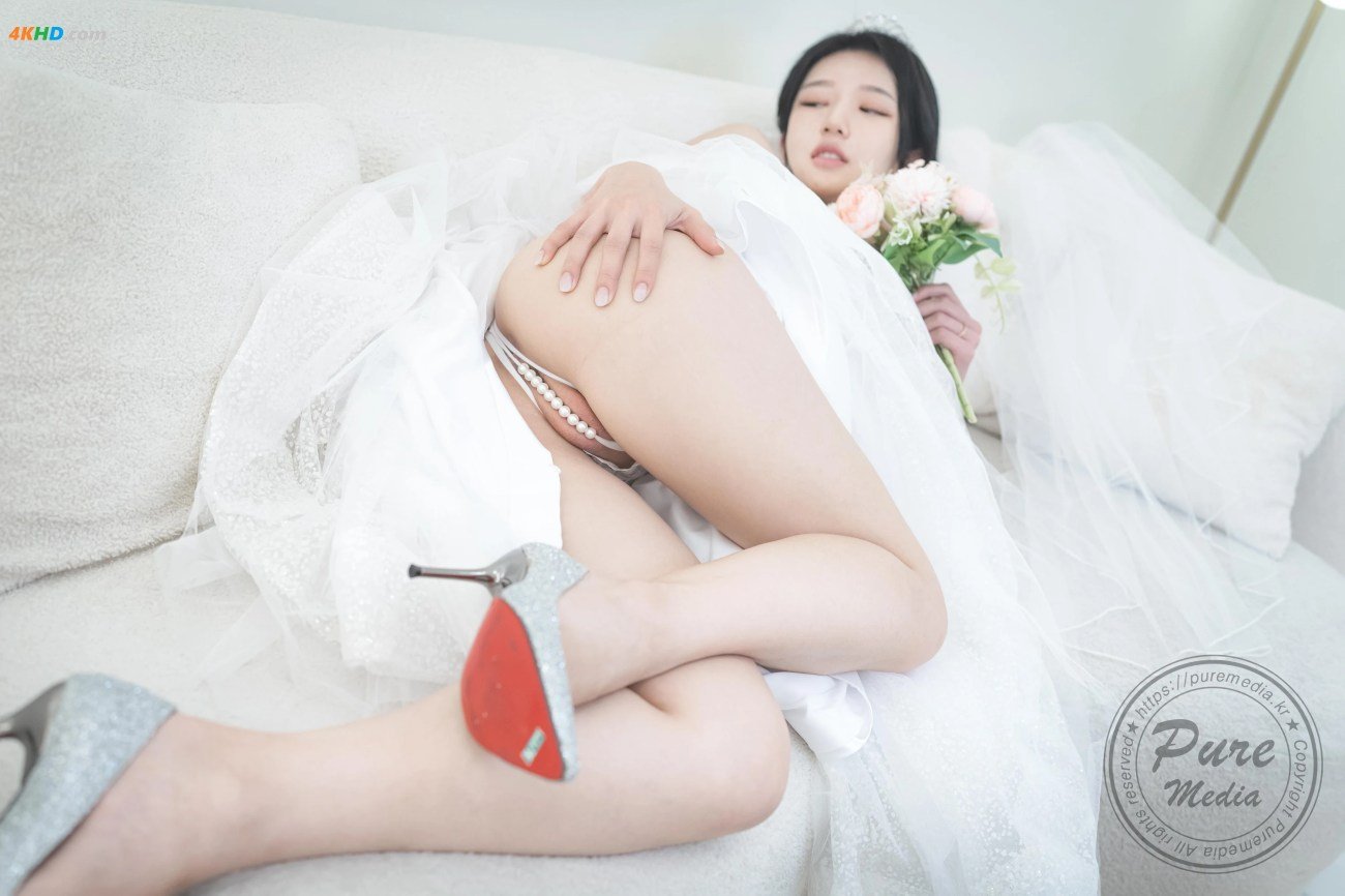 Yeha cô dâu đêm tân hôn cosplay