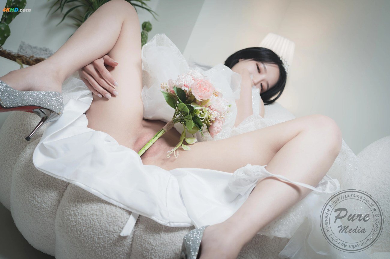 Yeha cô dâu đêm tân hôn cosplay