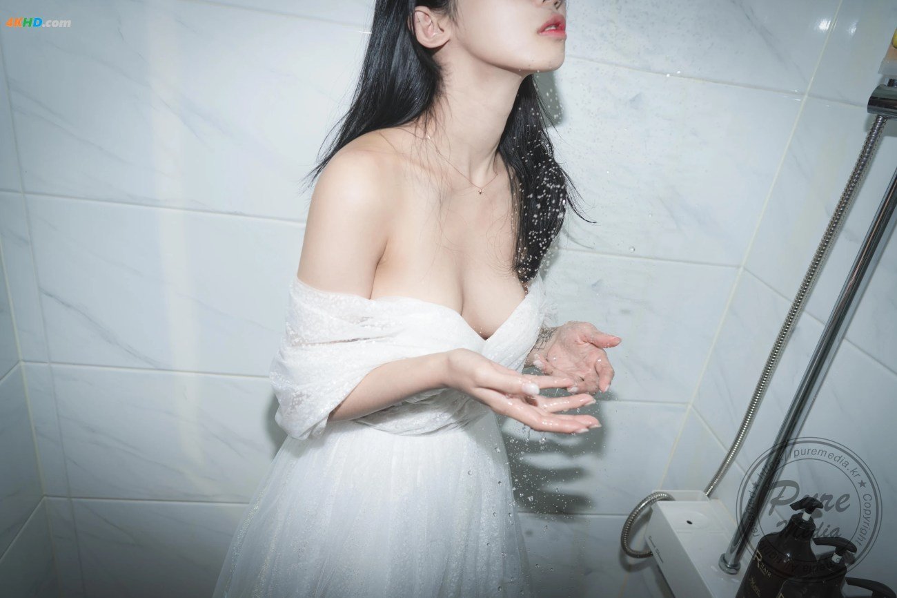 Yeha cô dâu đêm tân hôn cosplay