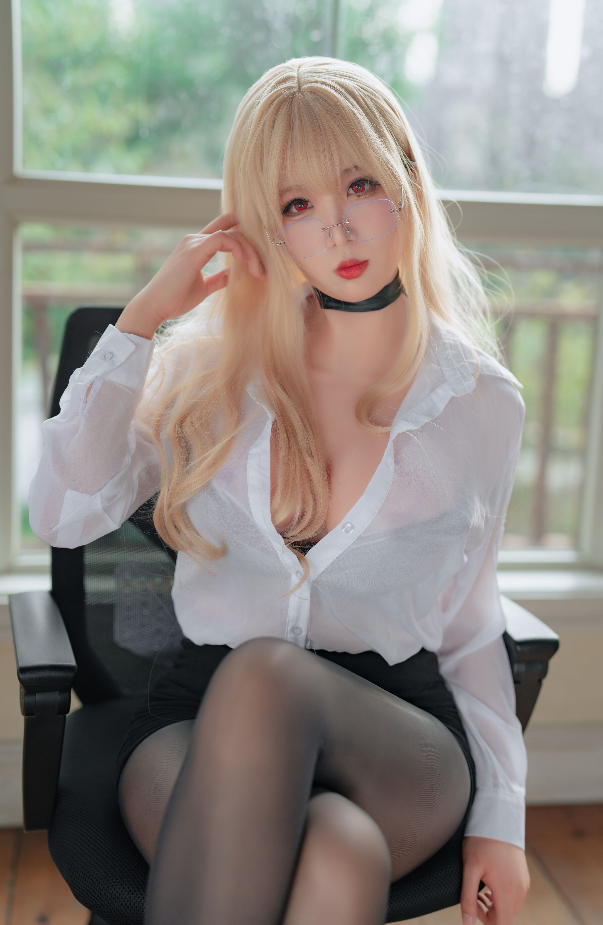 センショウせんぱい] 怨仇OL