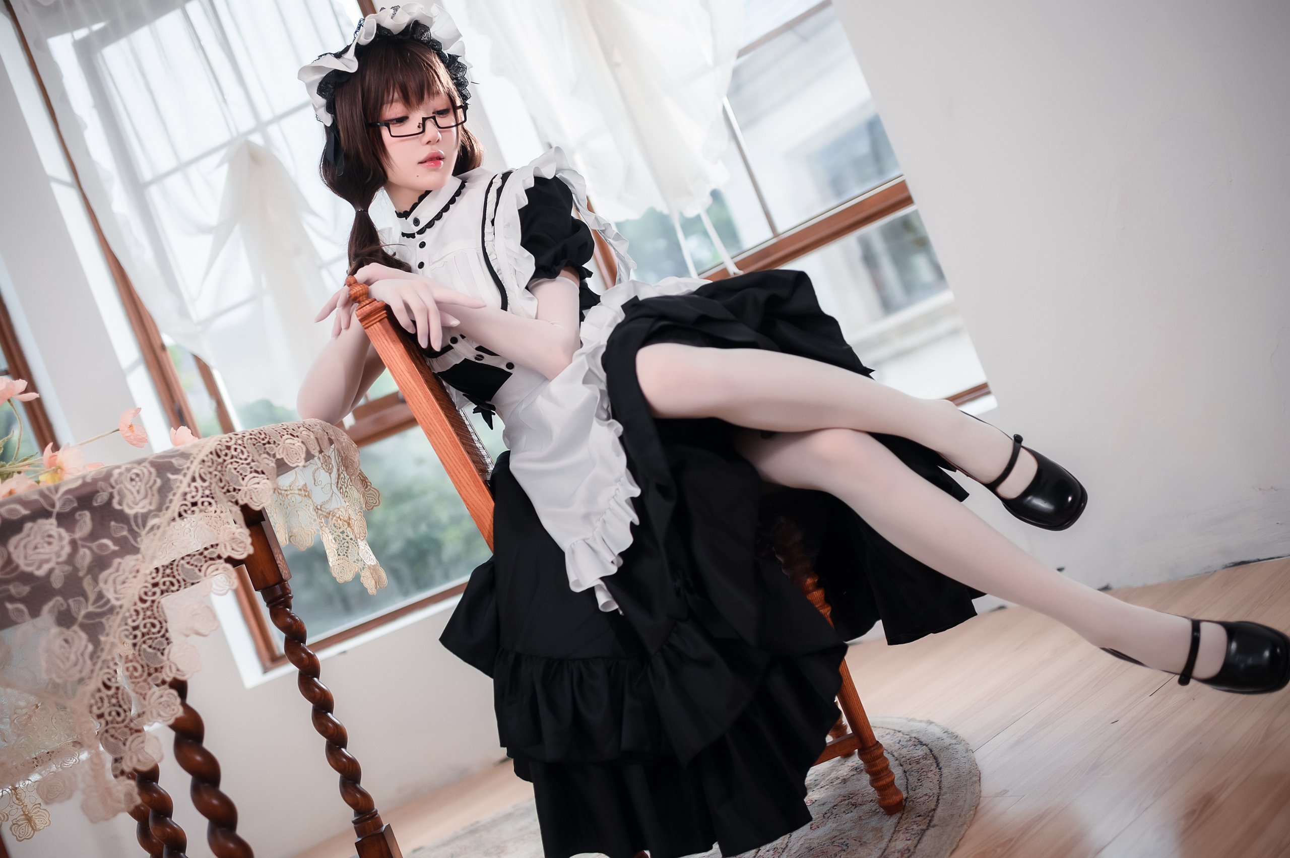 アバオも兎娘 - 伝統的な長いスカートのメイド