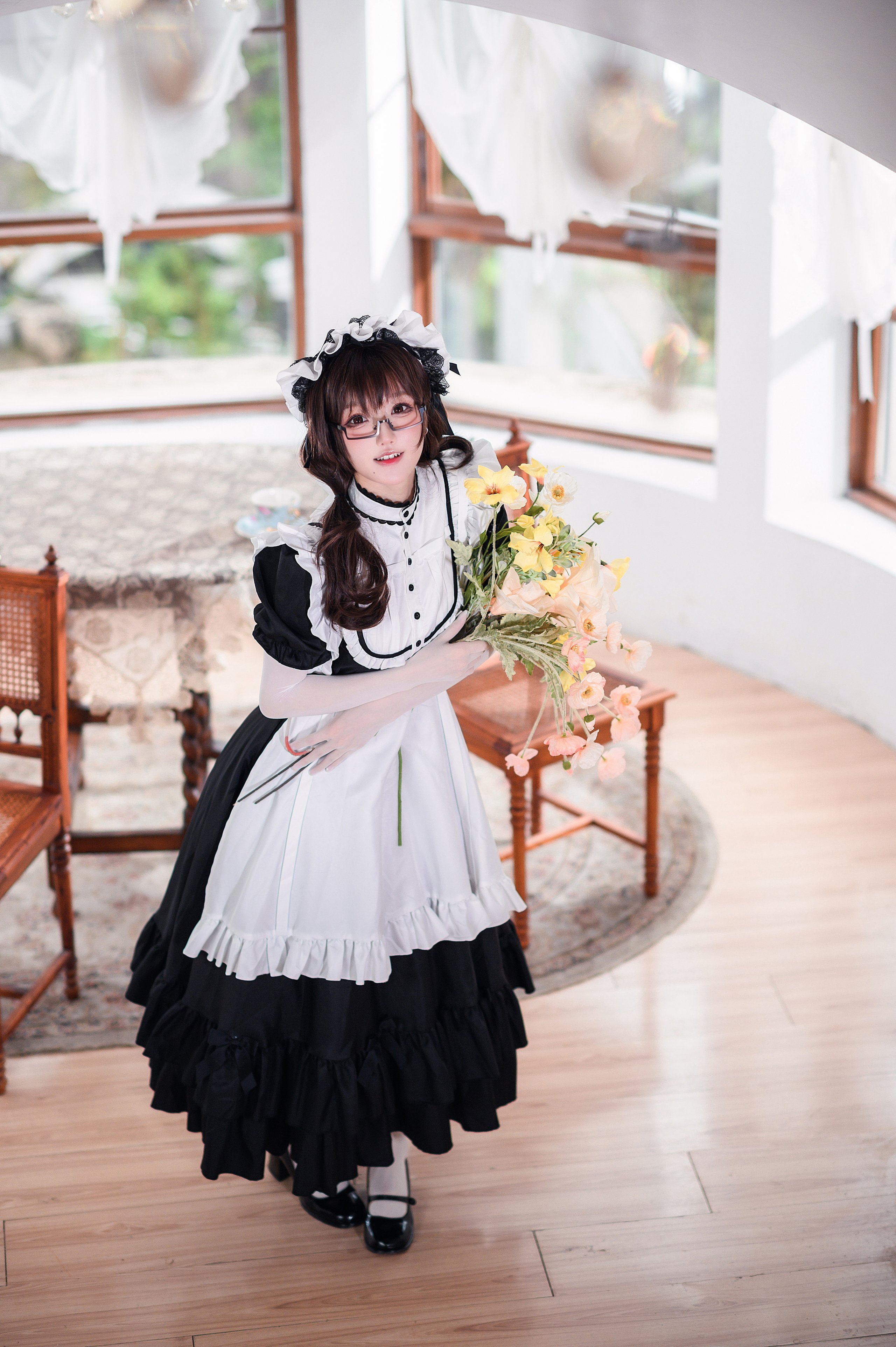 アバオも兎娘 - 伝統的な長いスカートのメイド