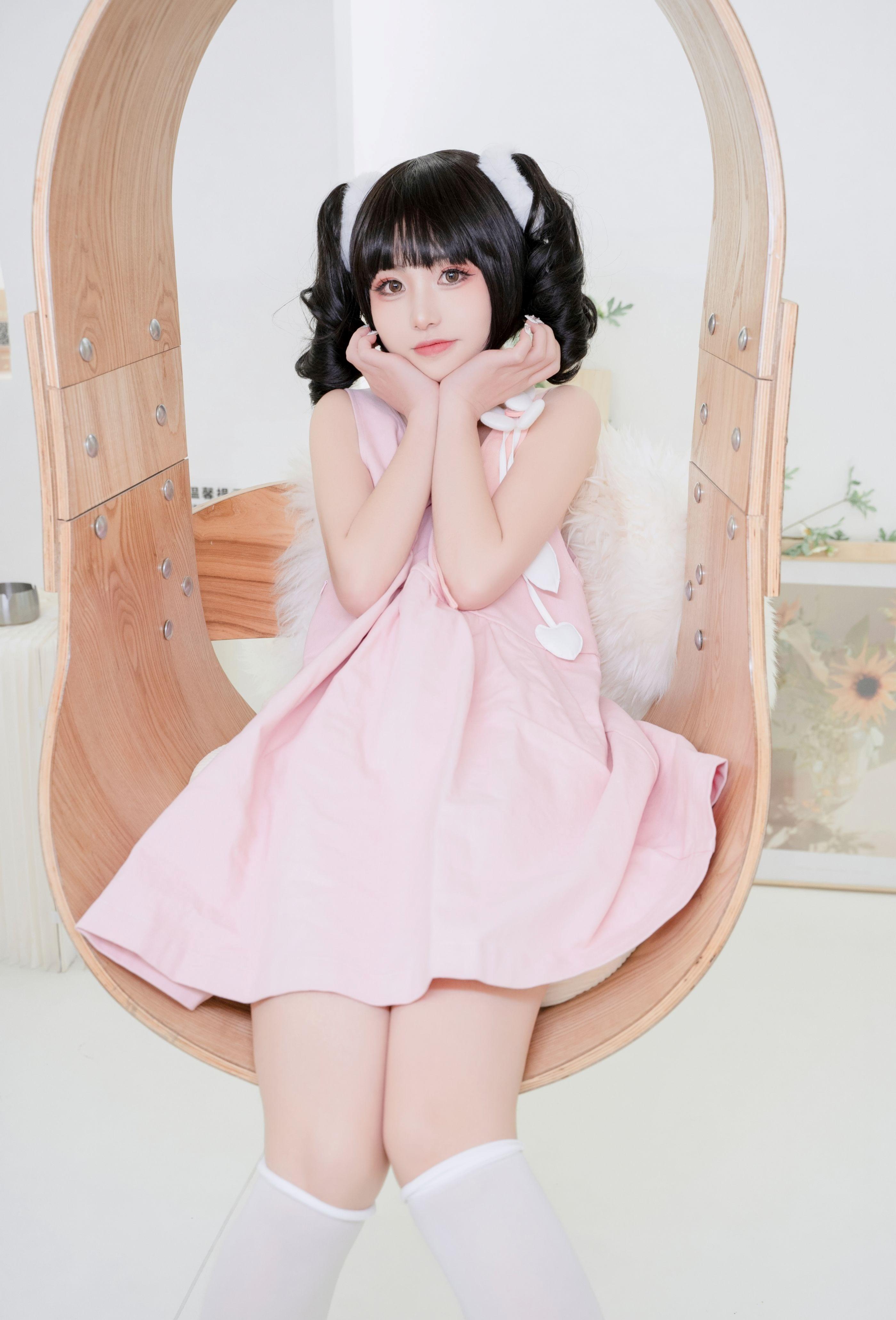 喵小吉 - 蜜桃乌龙 89P