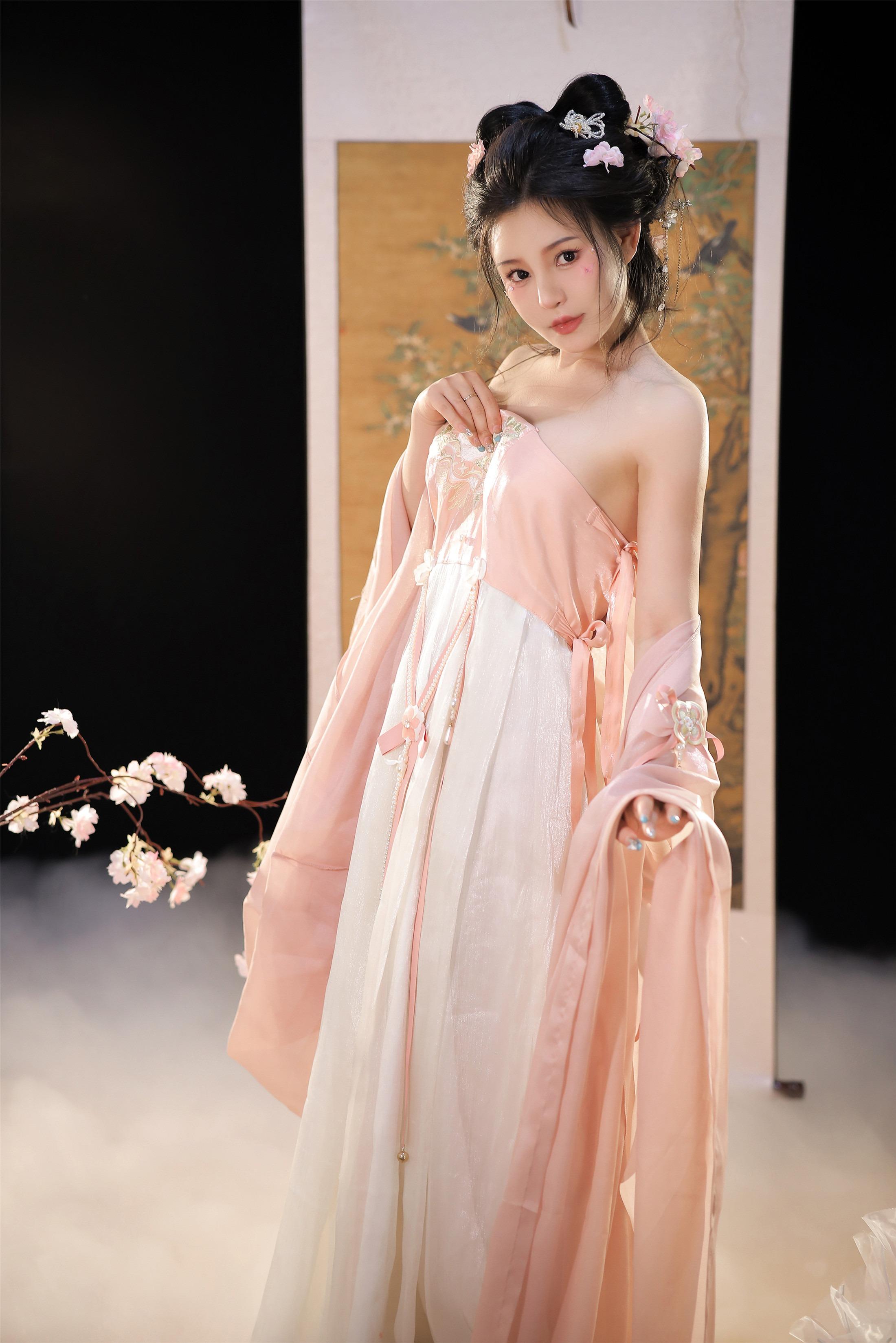 Đào Nông Giáng - Hanfu Cổ Phong Nhập Mộng 60P