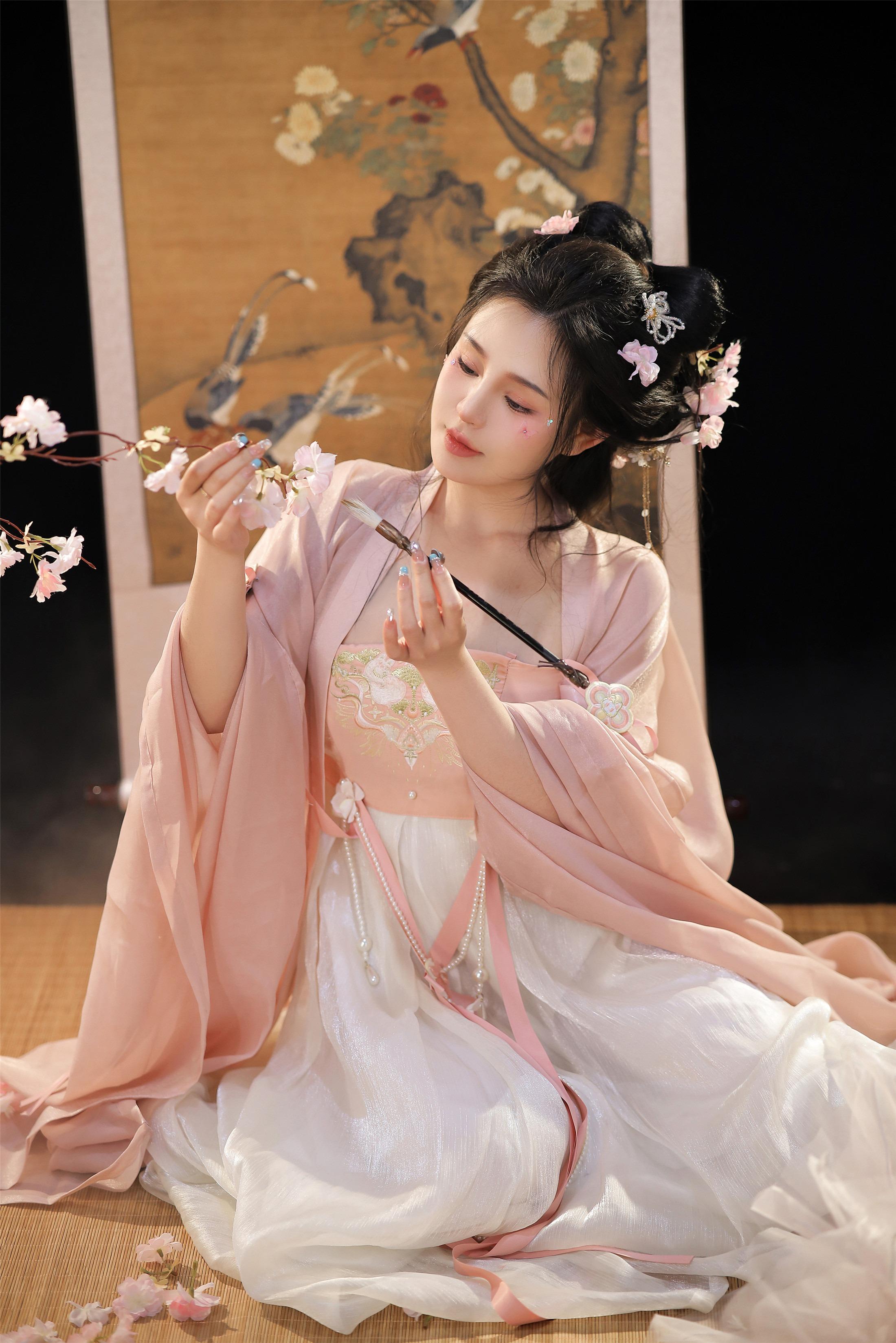 Đào Nông Giáng - Hanfu Cổ Phong Nhập Mộng 60P