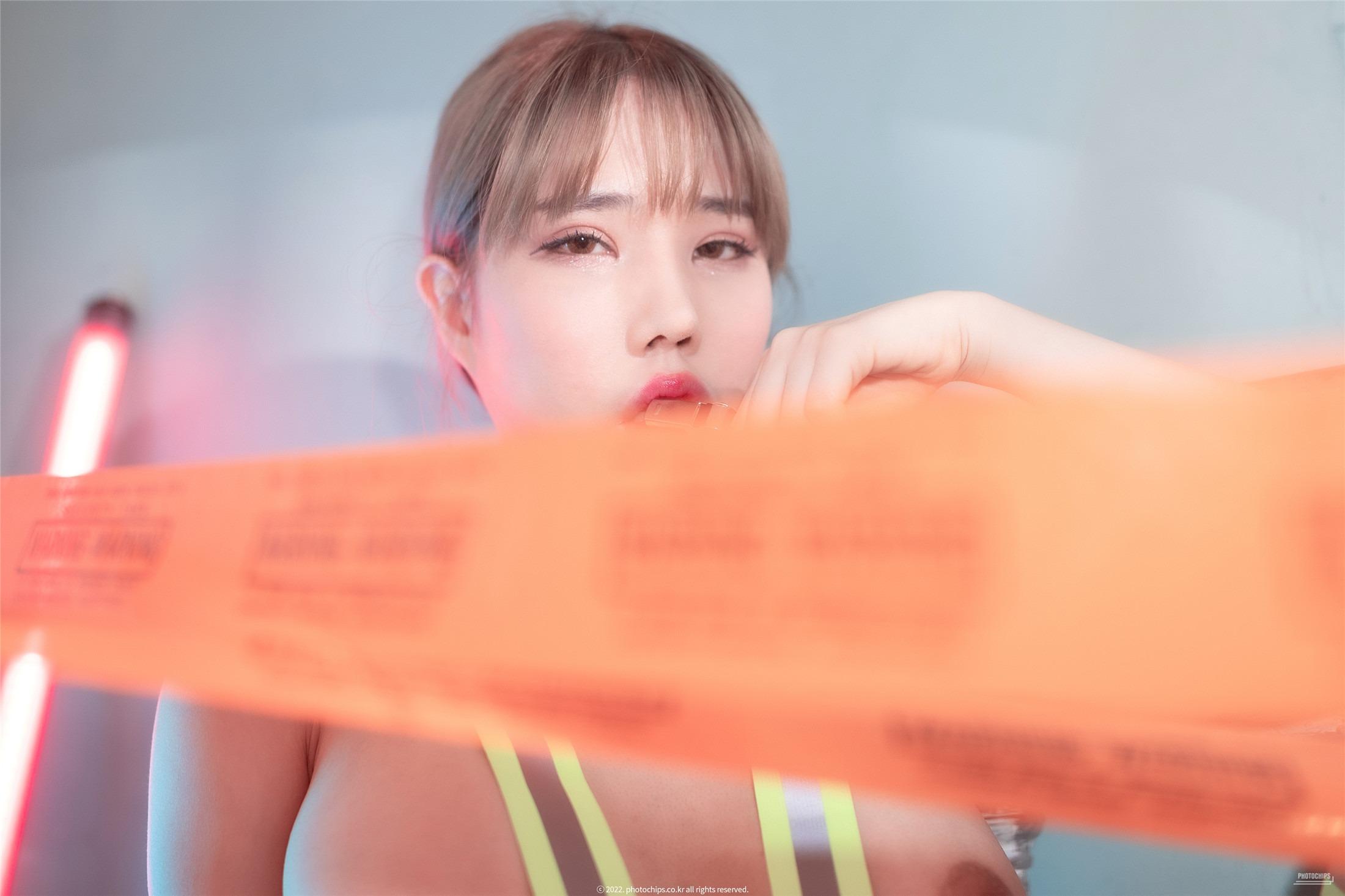 フォトチップス] Vol.121 No.4 ウンハ 92P