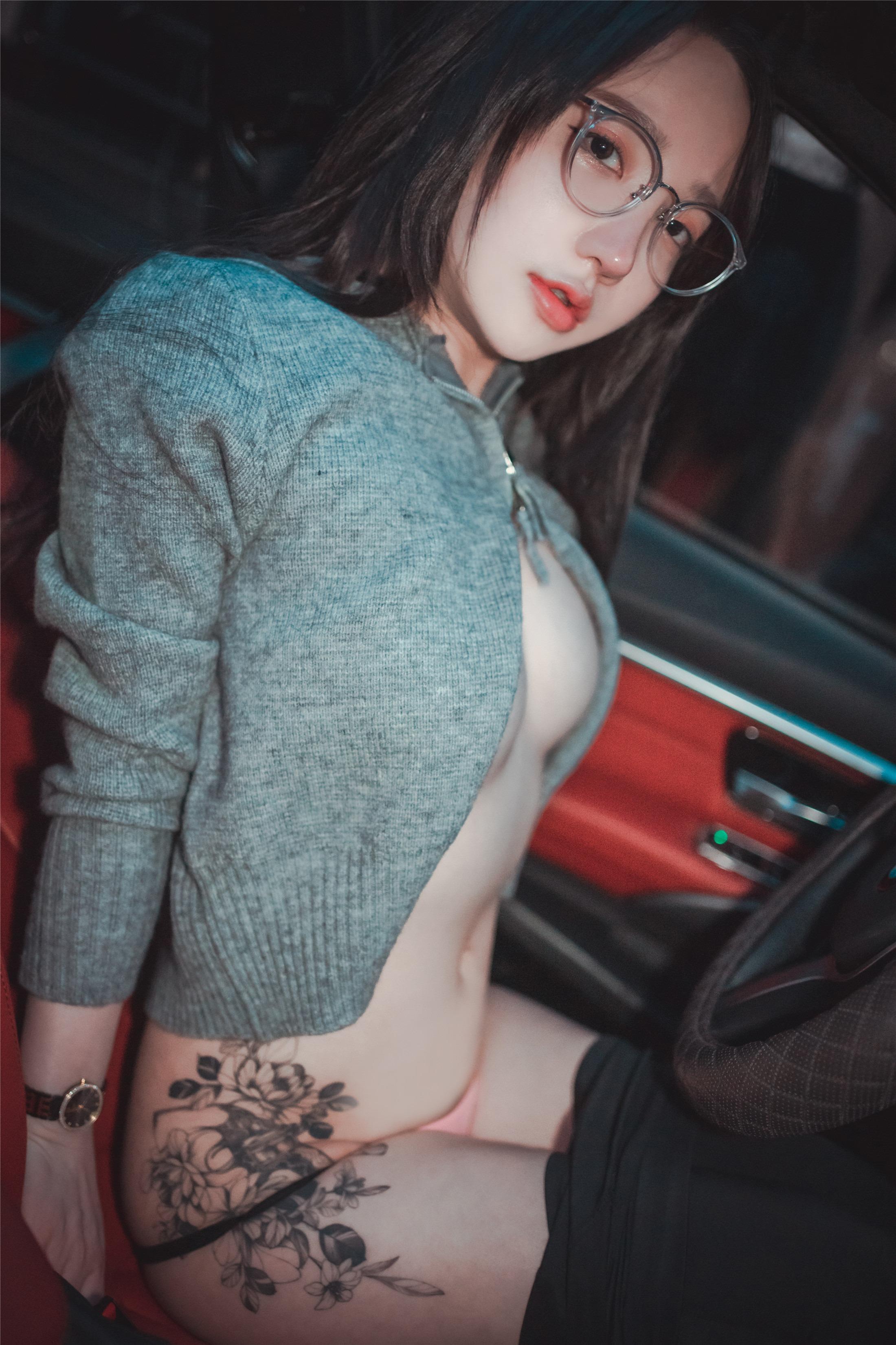 DJAWA 相片 - 孫藝銀 (손예은) - 駕駛我的車 71P