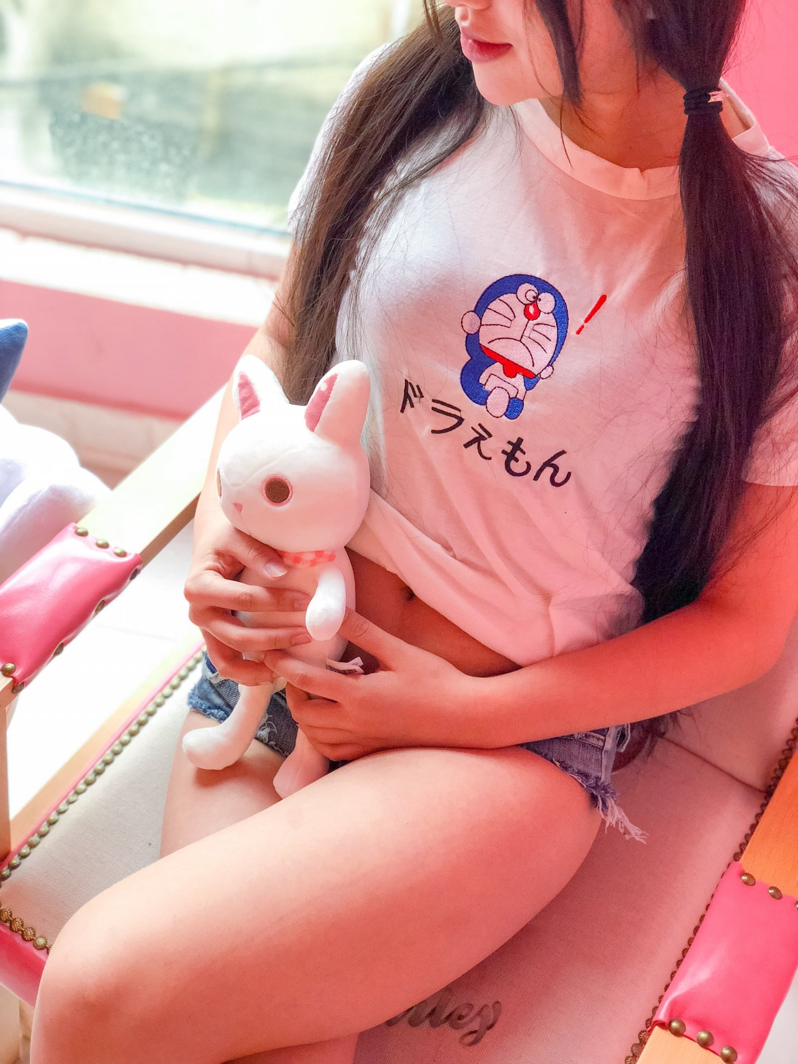 그건 네 고양이 요정이야, 아 《분홍 소녀》