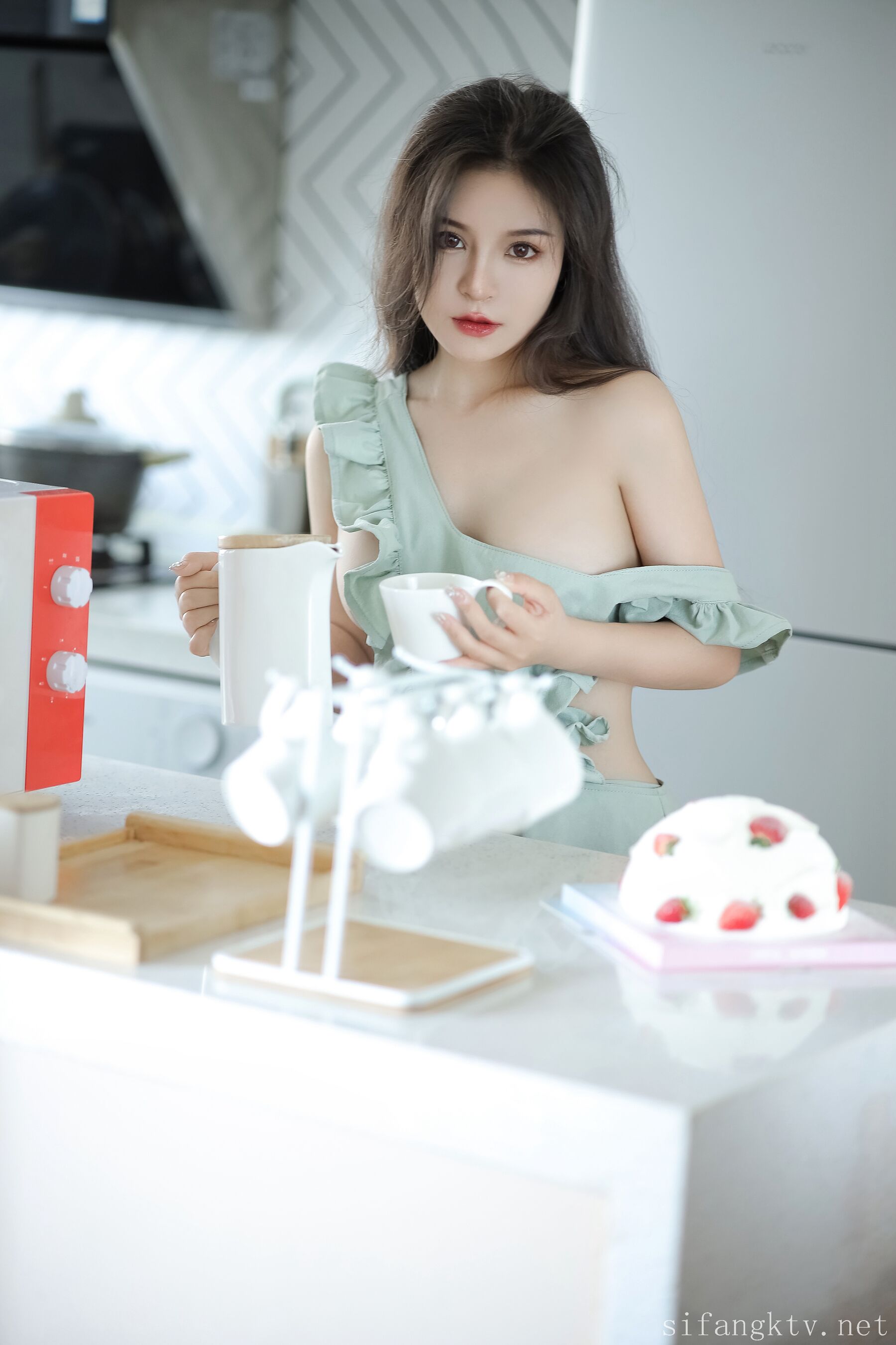 Tao Nuan Jiang - Sexy Cook