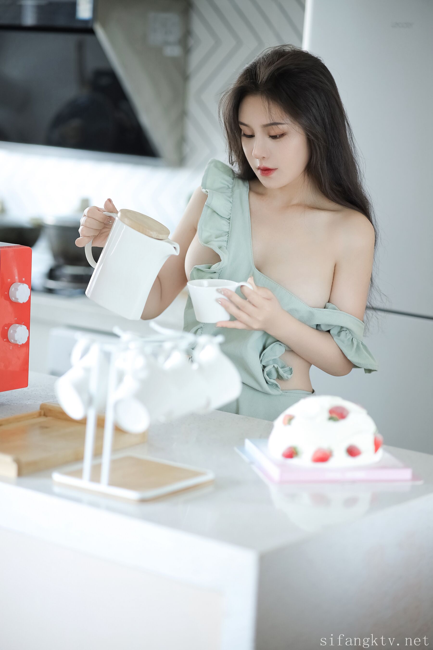 Tao Nuan Jiang - Sexy Cook