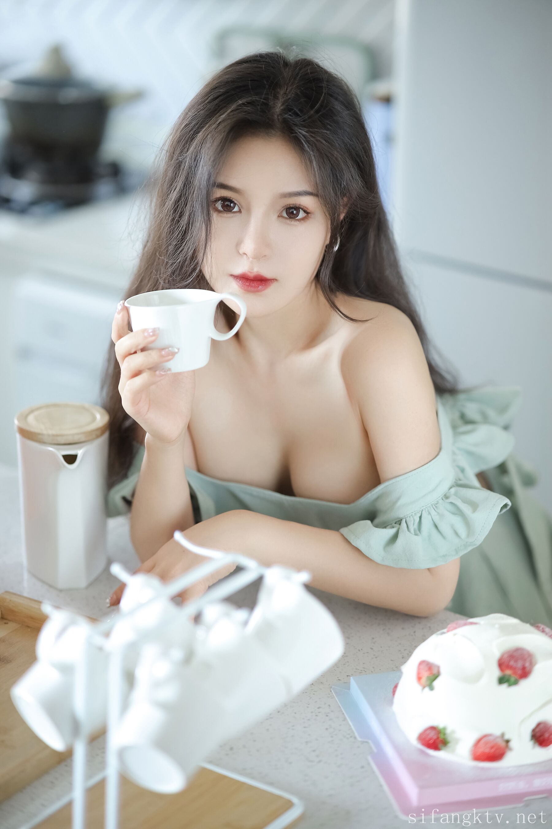Tao Nuan Jiang - Sexy Cook