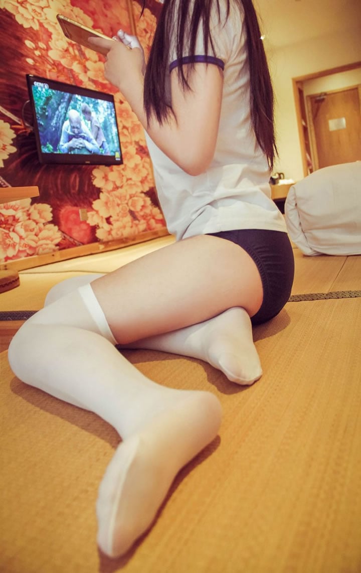Wang Hong  belle  - Áo Thể Dục