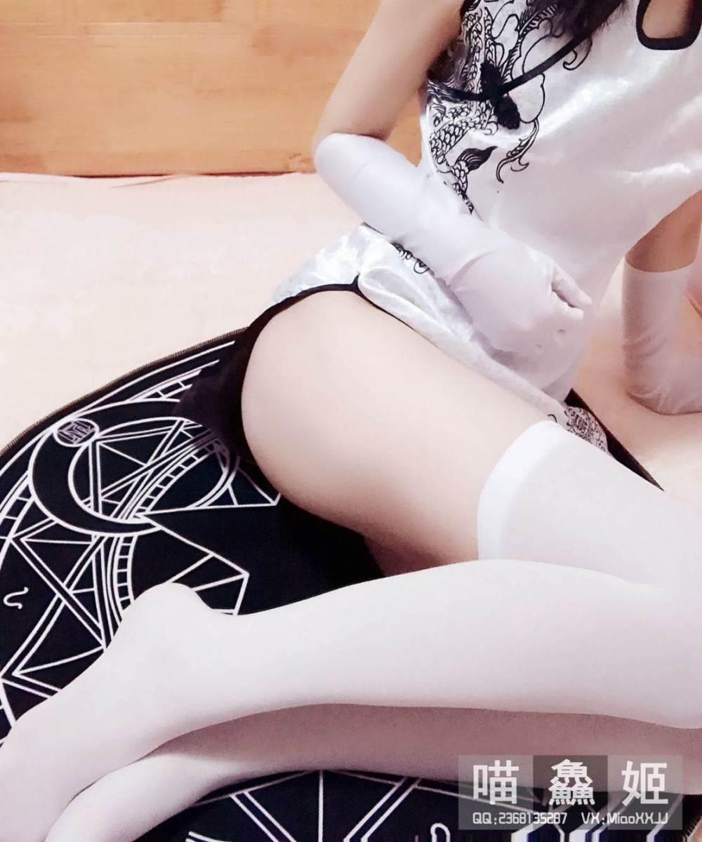 网红萝莉-喵鱻姬 旗袍
