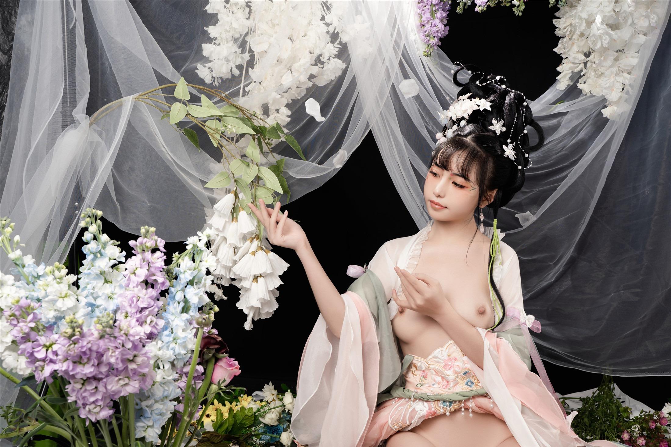 ミャオシャオジ - 花間集 83P