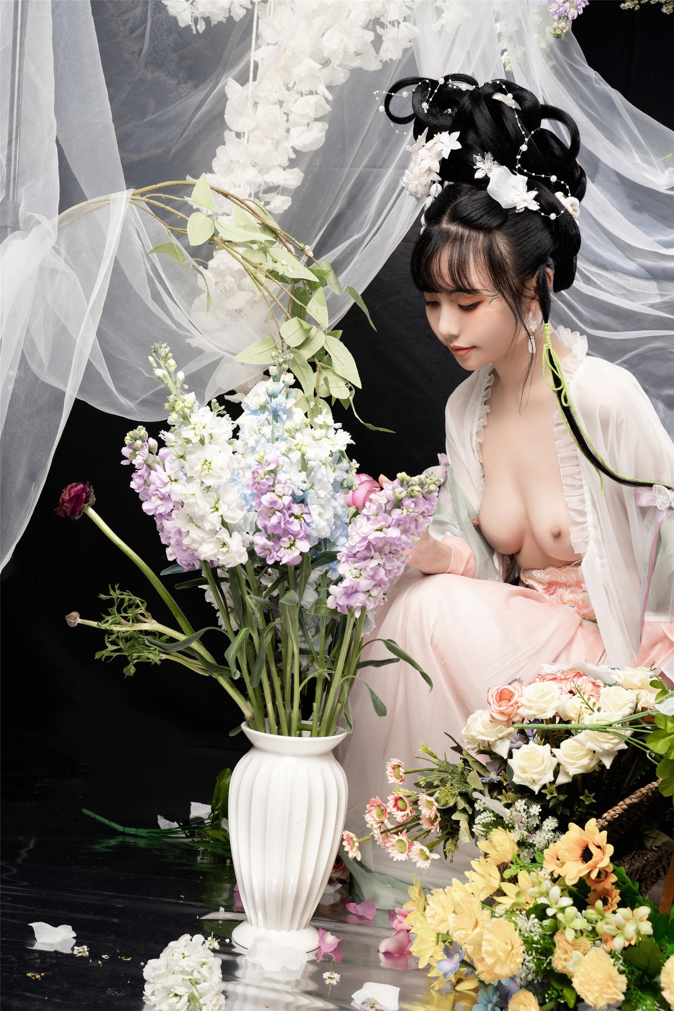 ミャオシャオジ - 花間集 83P