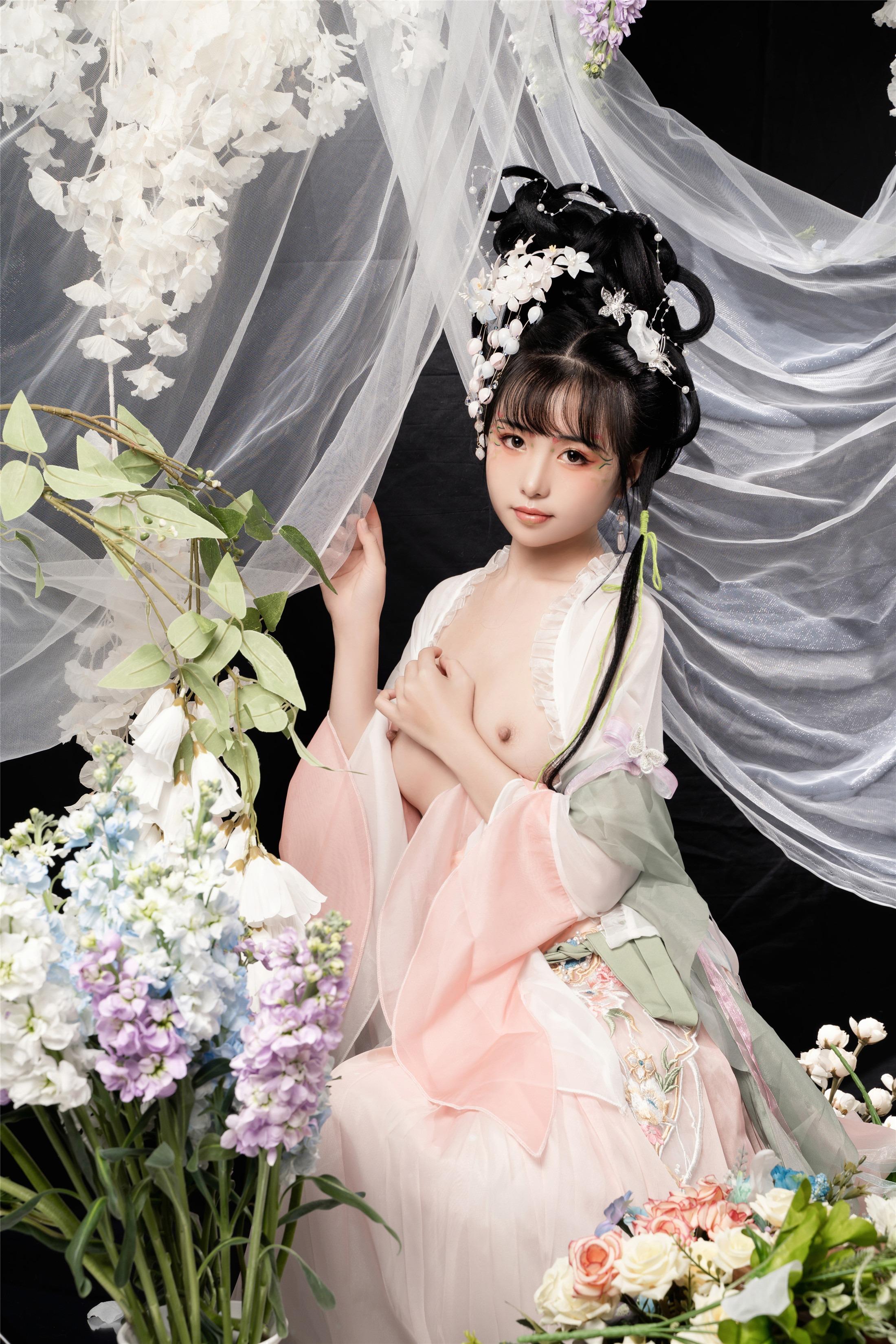ミャオシャオジ - 花間集 83P