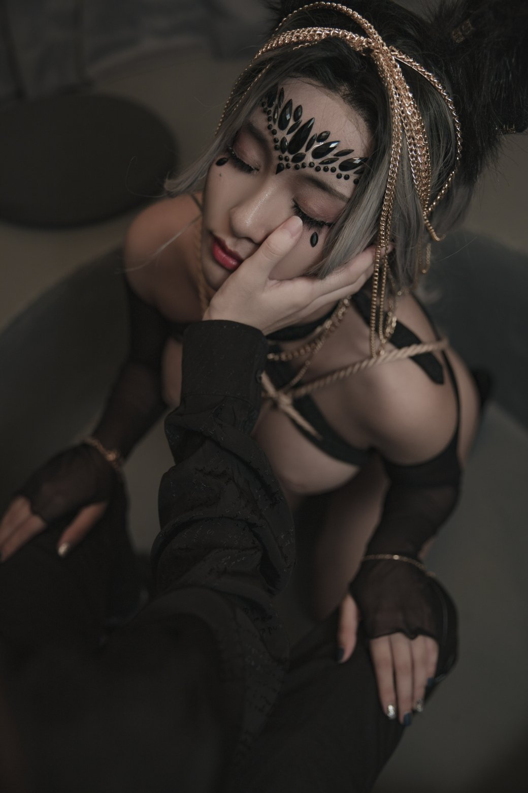 Luo Li  belle SAMA No. 32: Wolf Girl - The Wolf Woman's Training