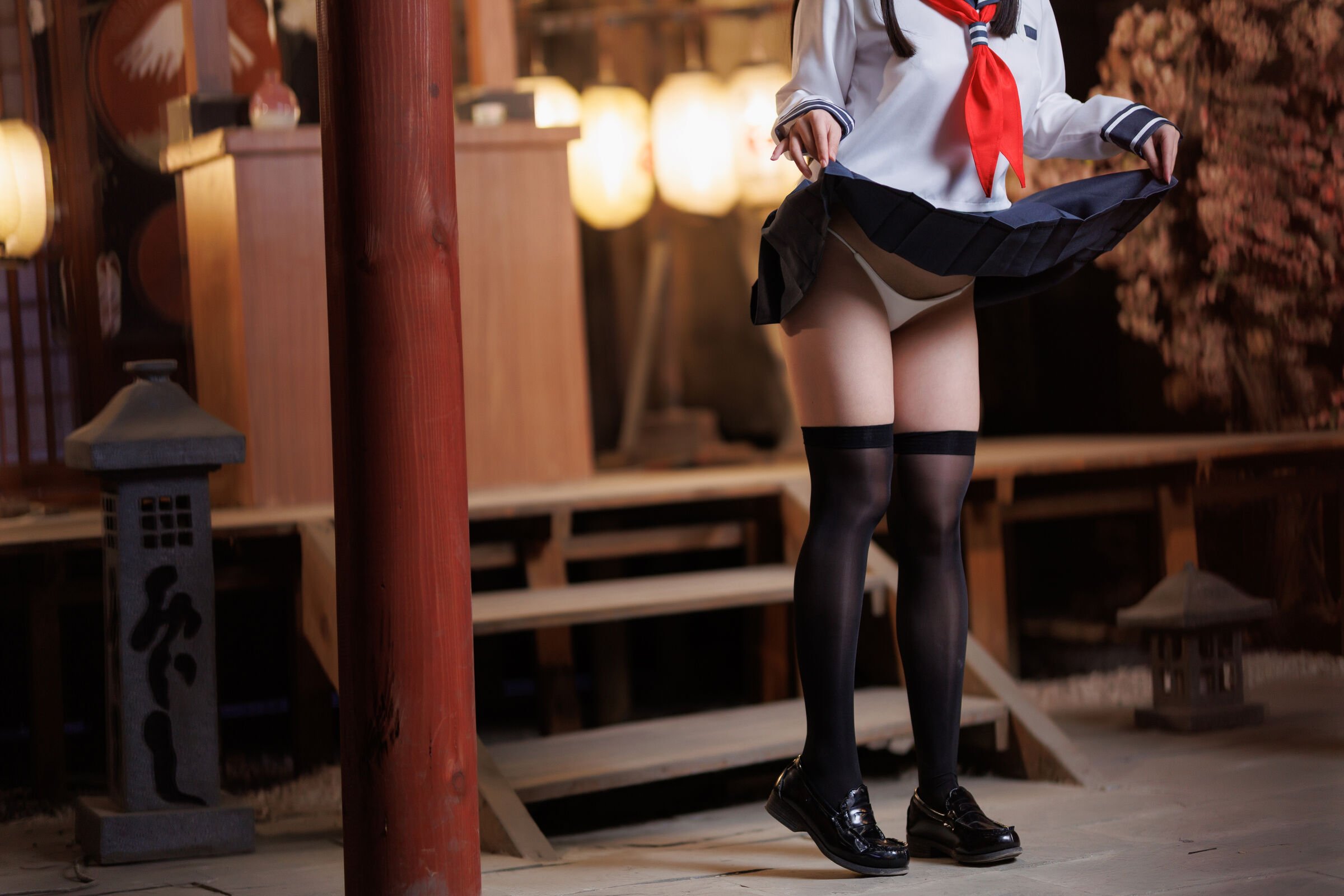 ฮูเทาเมียว - สาวสวยวังวนกระจก～สาวแห่งเหตุผลและเขาวงกต