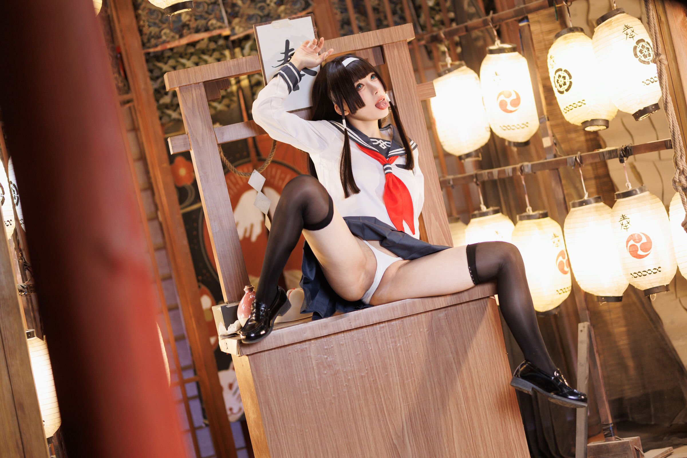 ฮูเทาเมียว - สาวสวยวังวนกระจก～สาวแห่งเหตุผลและเขาวงกต