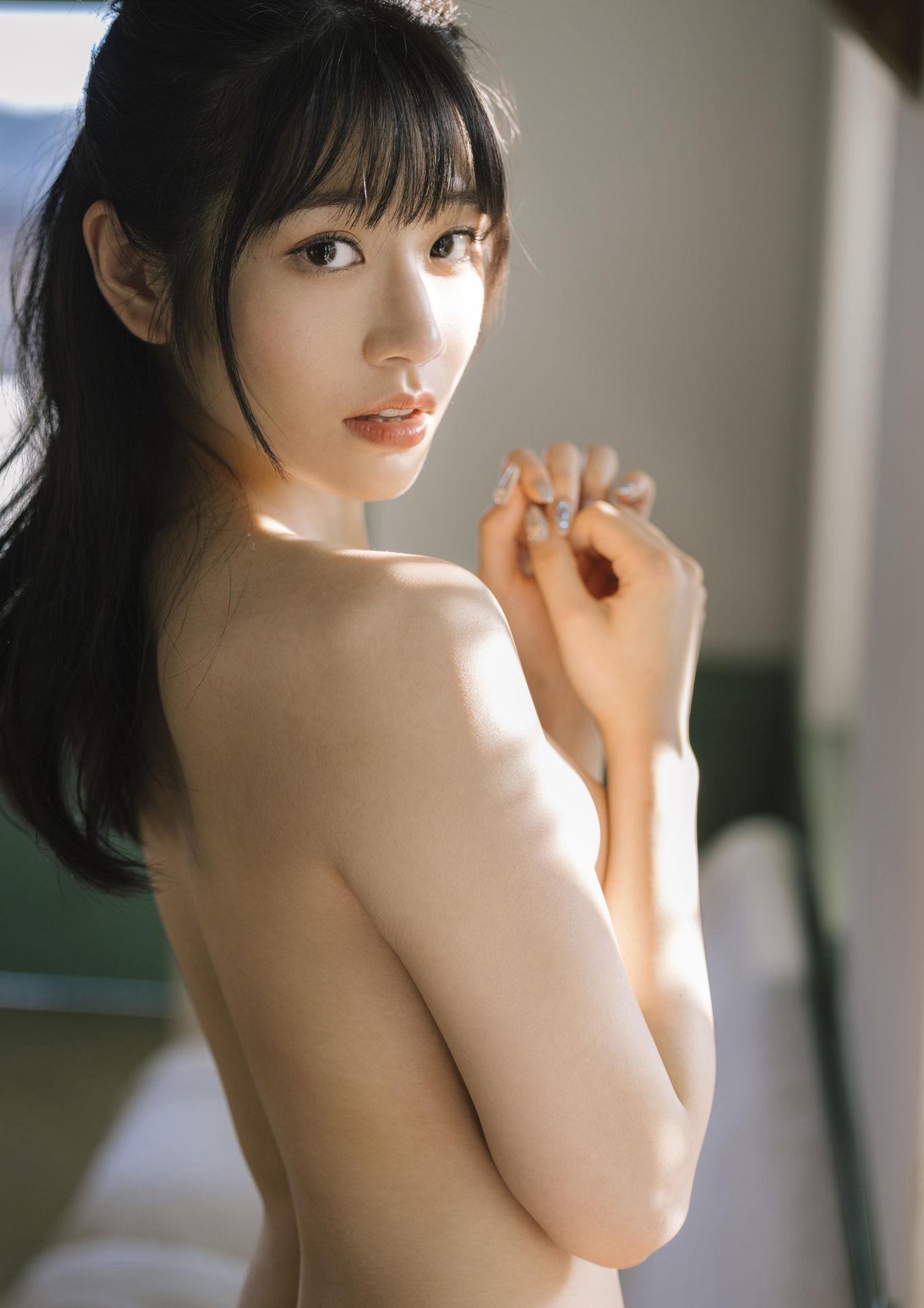 Kawabe Saika Photobook "So in Love" 78P