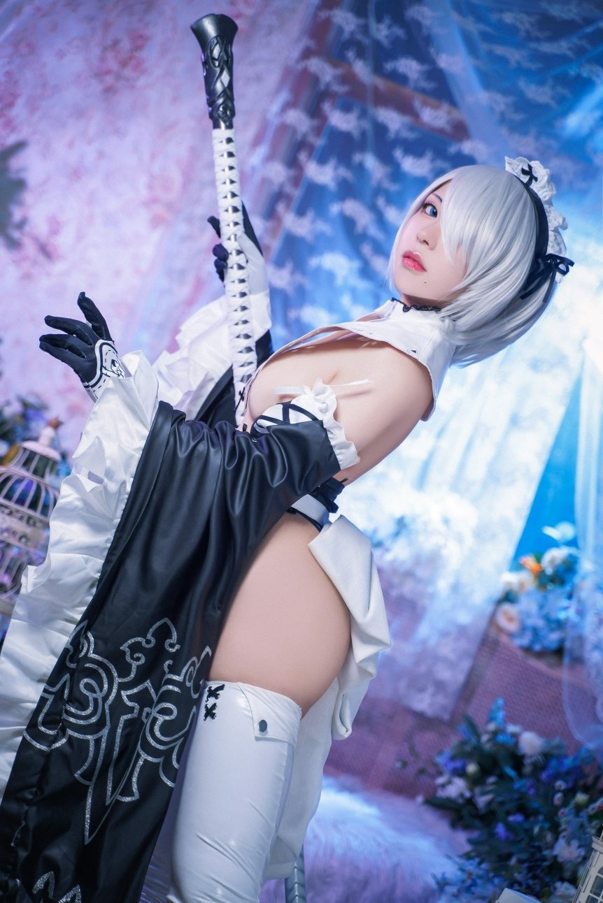 Hu Sen Sen No. 004 2B Maid